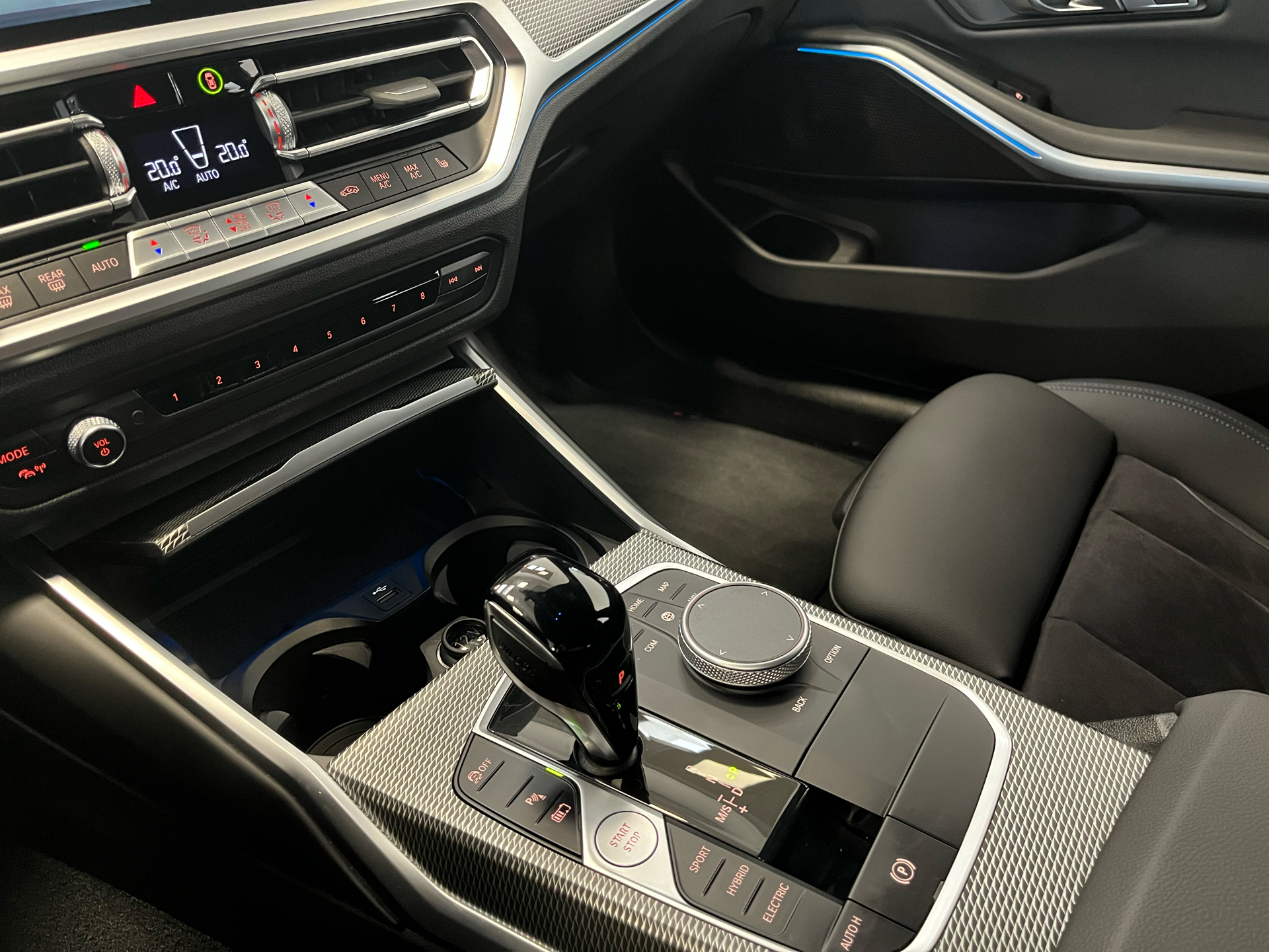 Billede af BMW 330e Touring 2,0 Plugin-hybrid M-Sport Steptronic 292HK Stc 8g Aut.