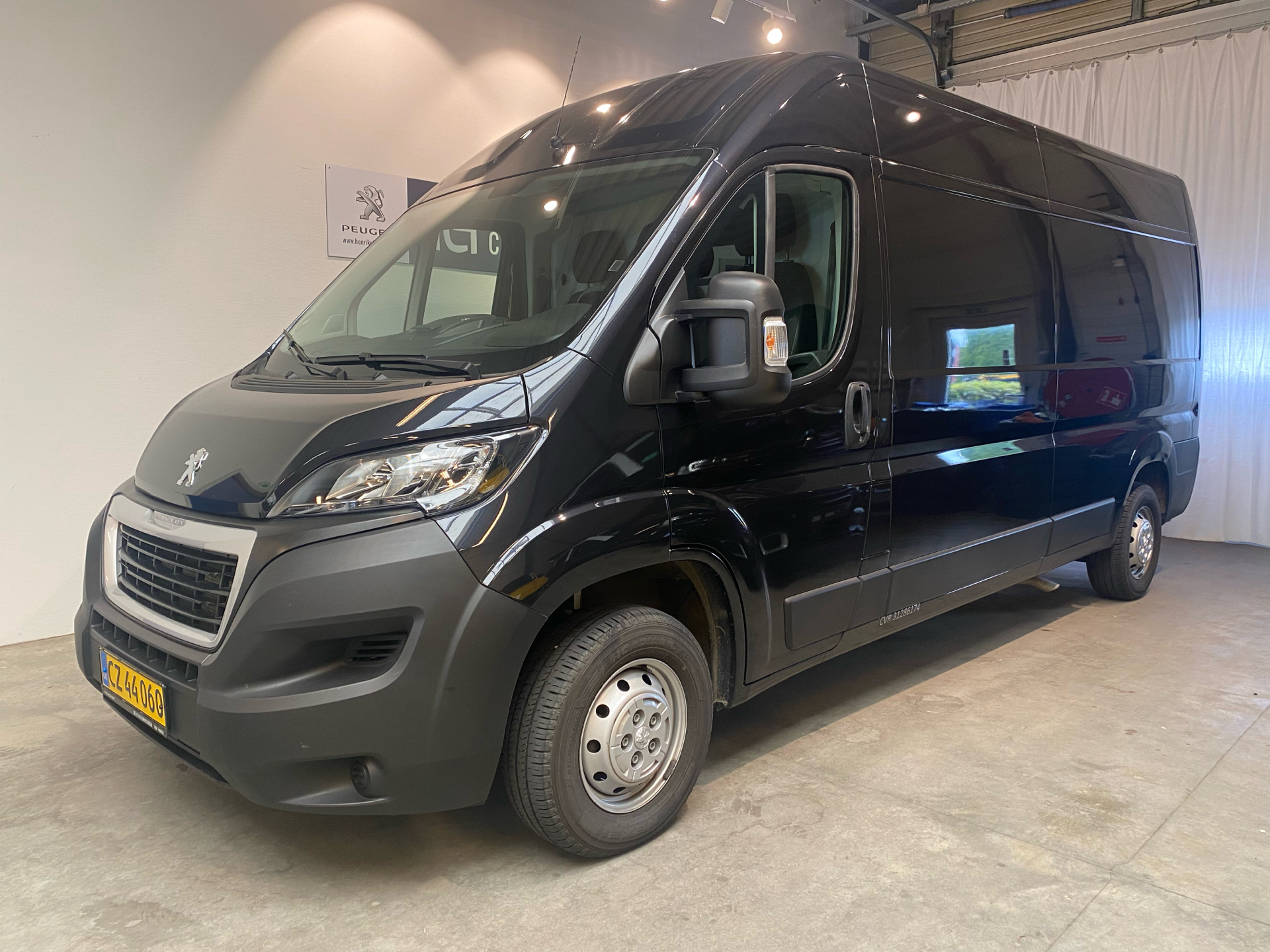 Billede af Peugeot Boxer 335 L3H2 2,2 BlueHDi Premium Pro 165HK Van 6g