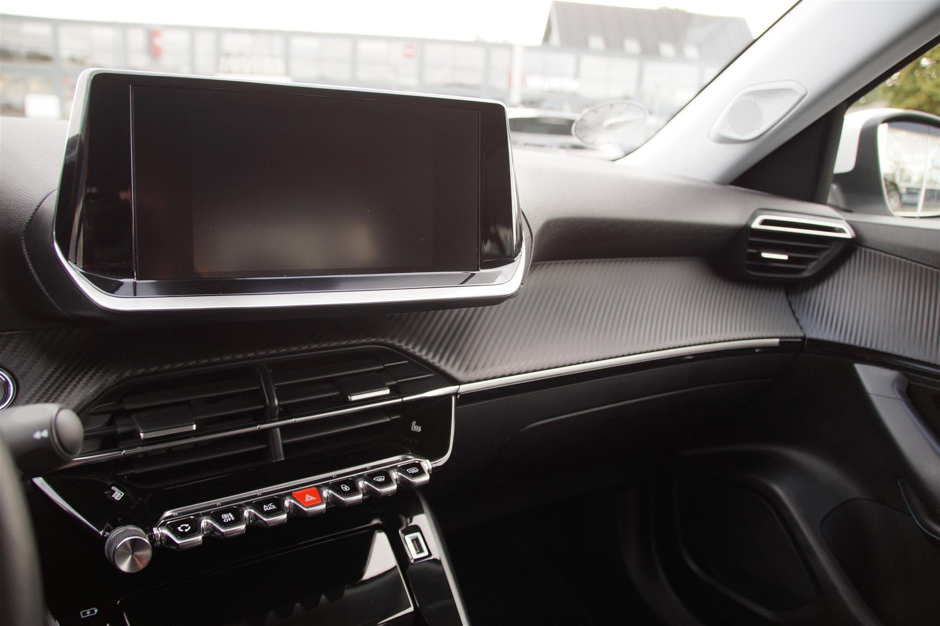 Billede af Peugeot 2008 1,2 PureTech Sportium EAT8 130HK 5d 8g Aut.