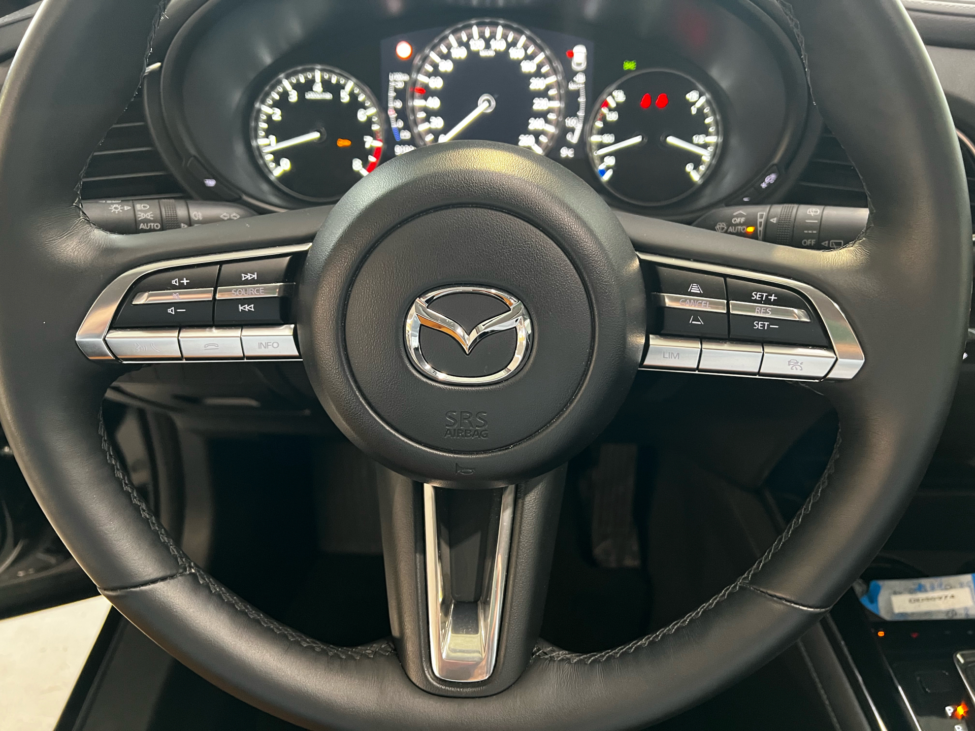 Billede af Mazda CX-30 2,0 Skyactiv-X  Mild hybrid Sky 186HK 5d 6g Aut.