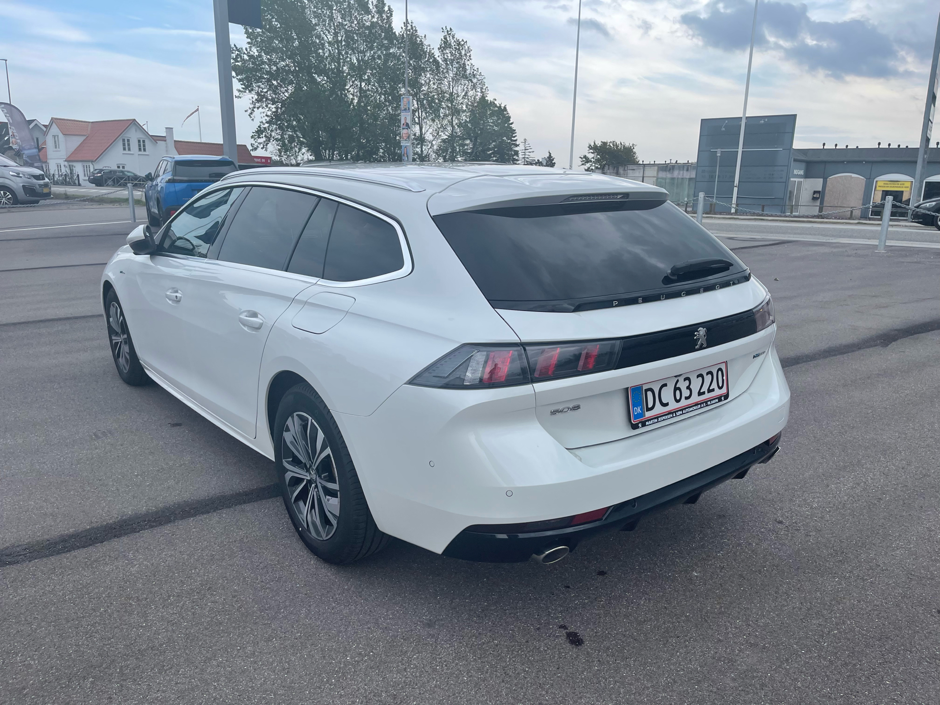 Billede af Peugeot 508 SW 1,6 PureTech  Plugin-hybrid Allure Pack EAT8 start/stop 225HK Stc 8g Aut.