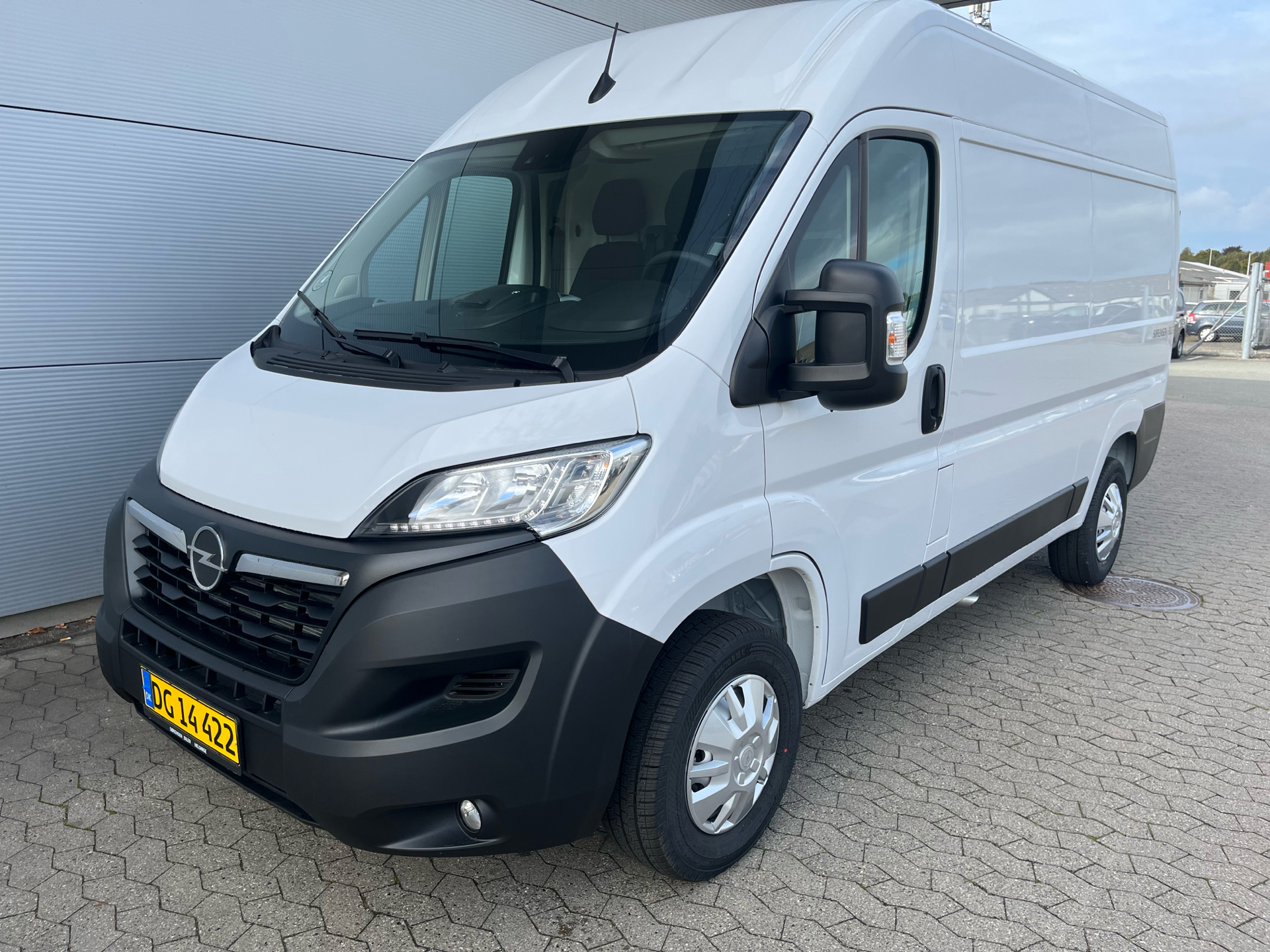 Billede af Opel Movano L2H2 2,2 BlueHDi Enjoy 140HK Van 6g