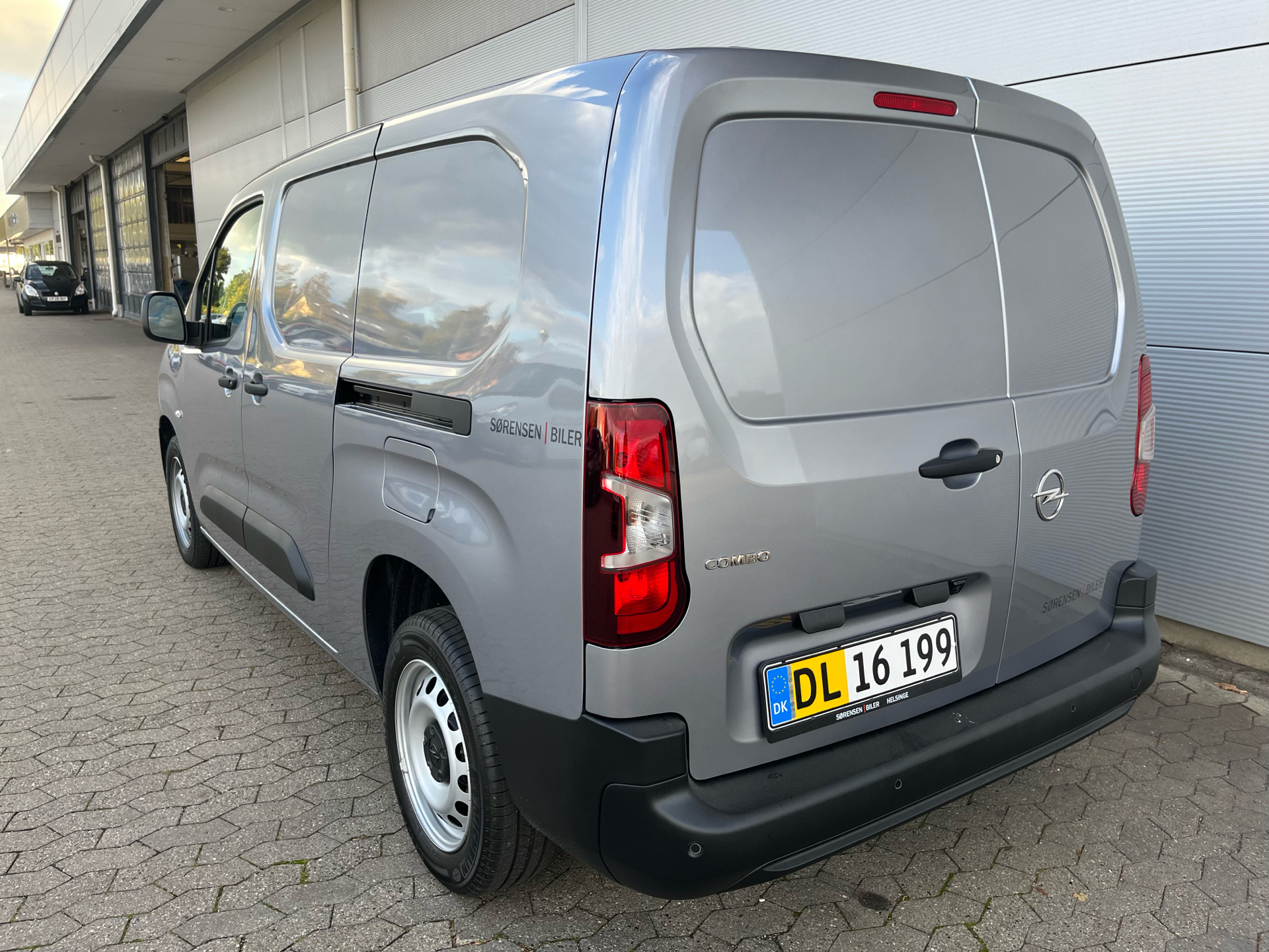 Billede af Opel Combo L2V2 1,5 D Enjoy 102HK Van