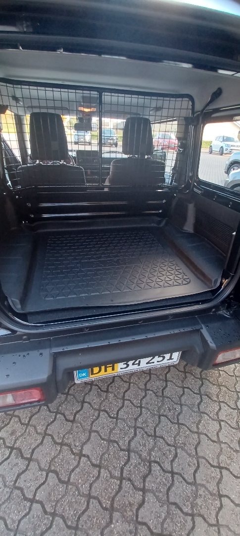 Billede af Suzuki Jimny 1,5 Active AEB AllGrip 102HK Van