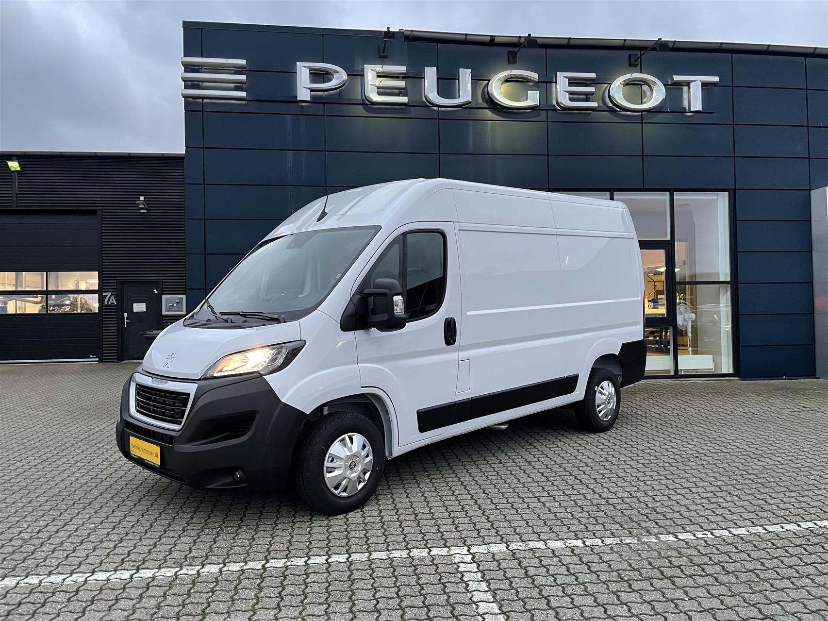 Billede af Peugeot Boxer 333 L2H2 2,2 BlueHDi Premium 140HK Van 6g