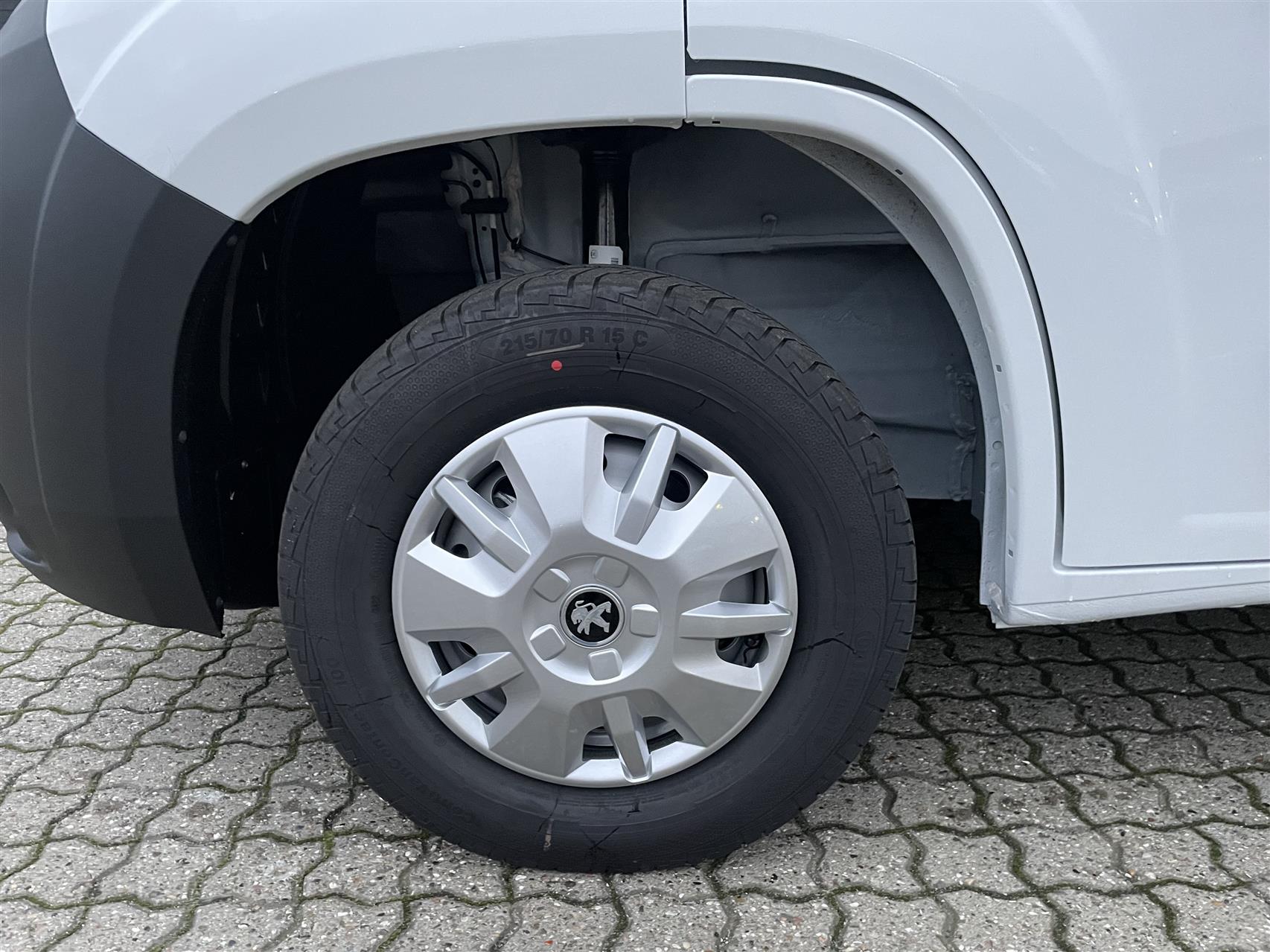 Billede af Peugeot Boxer 333 L2H2 2,2 BlueHDi Premium 140HK Van 6g