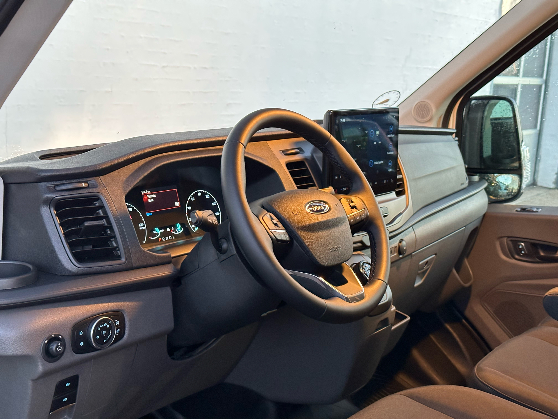 Billede af Ford E-Transit 350 L2H2 EL Trend RWD 184HK Van Aut.