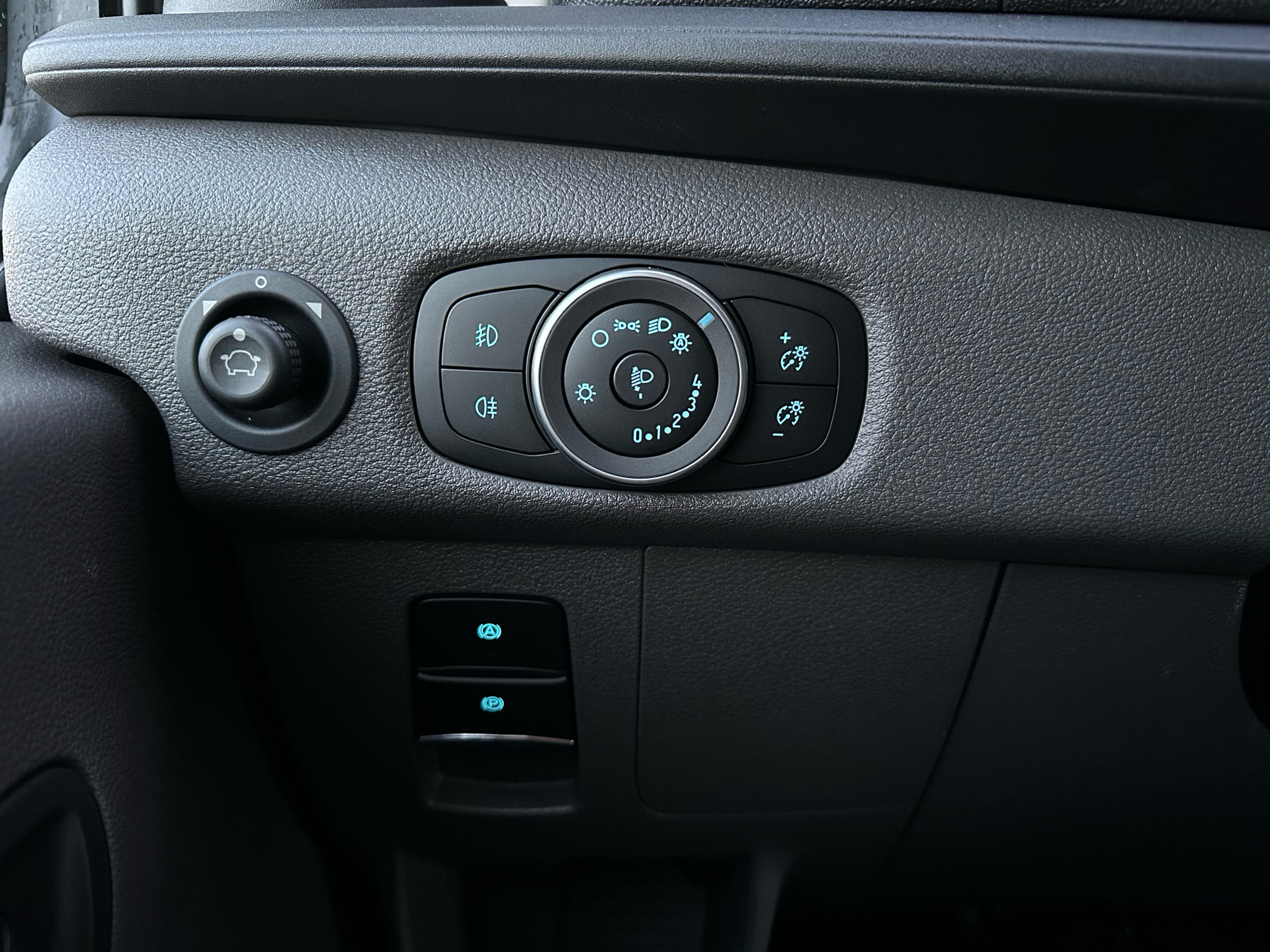 Billede af Ford E-Transit 350 L2H2 EL Trend RWD 184HK Van Aut.