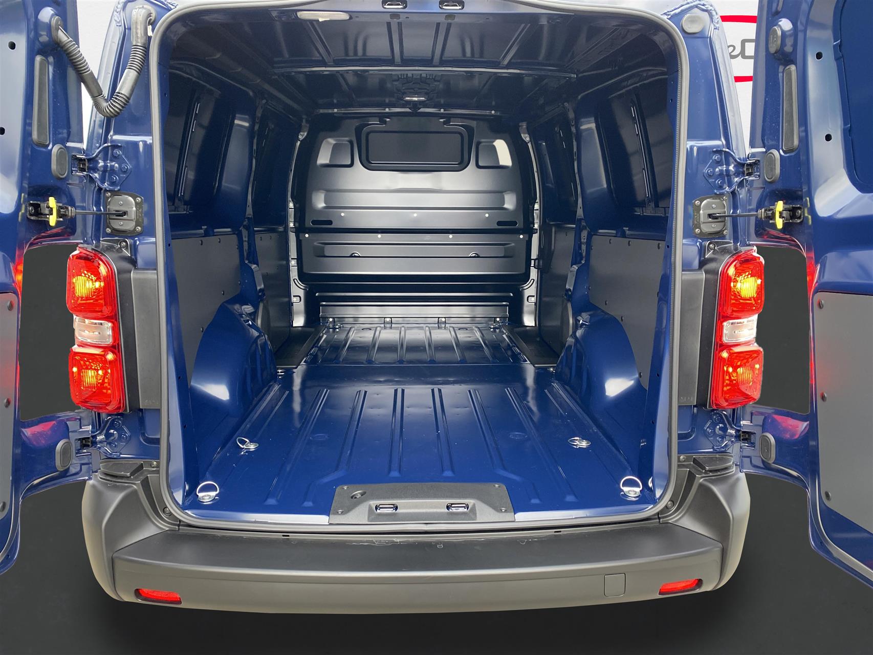 Billede af Toyota Proace 2.0D 144hp Long/En skydedør COMFORT