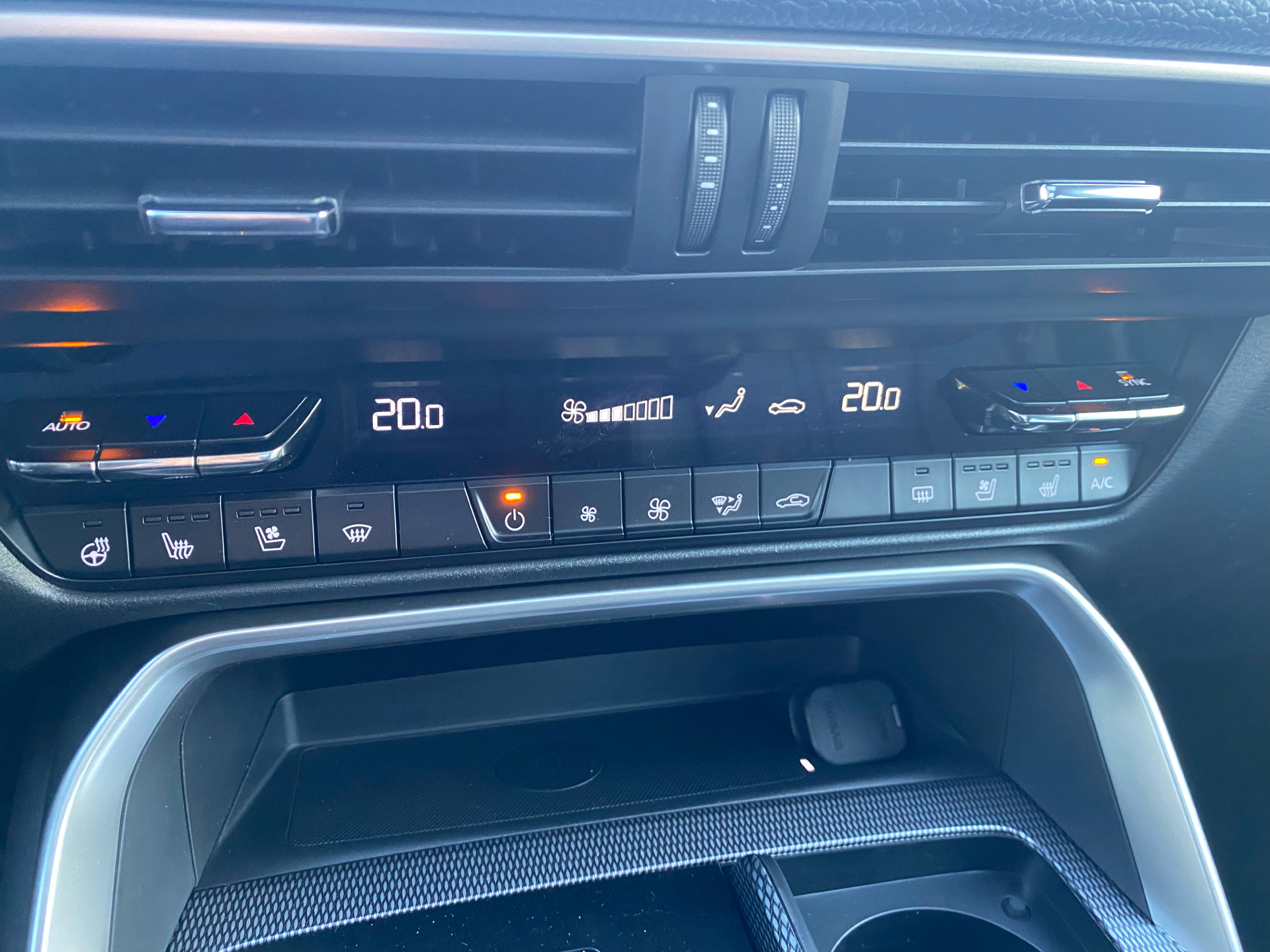 Billede af Mazda CX-60 2,5 e-Skyactiv  Plugin-hybrid Homura AWD 327HK 5d 8g Aut.