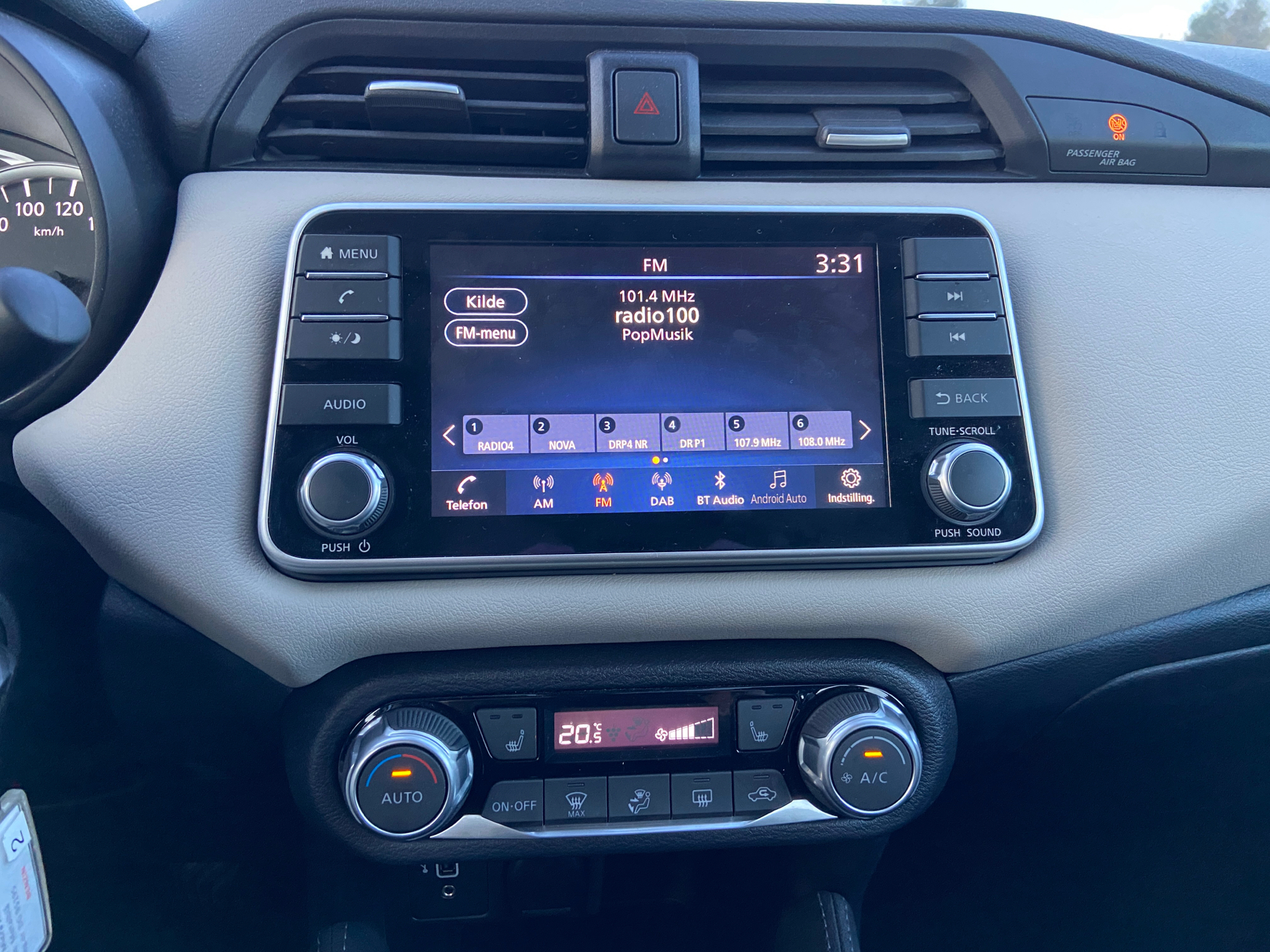 Billede af Nissan Micra 1,0 Acenta Convenience 92HK 5d