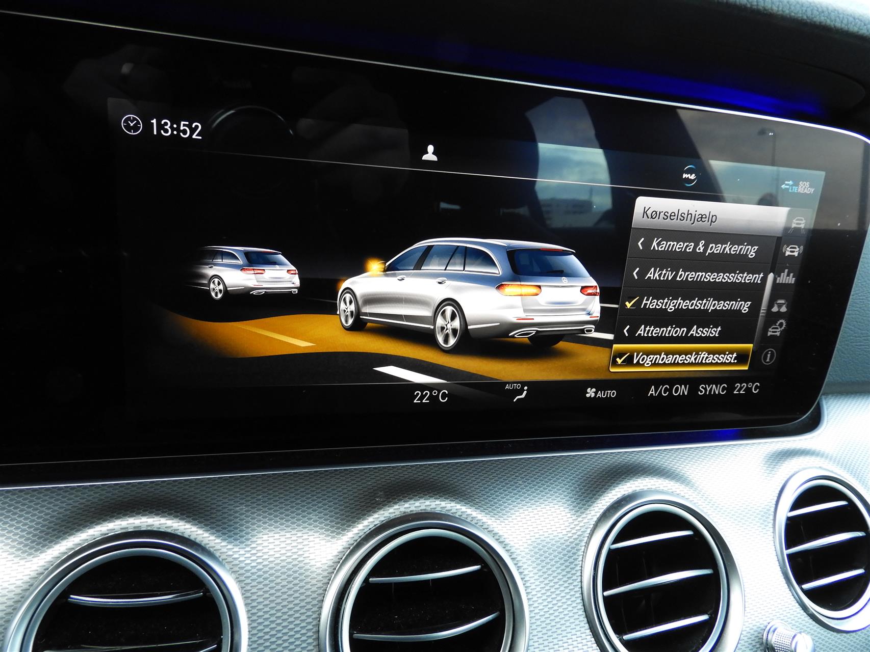 Billede af Mercedes-Benz E220 d T 2,0 D Avantgarde 9G-Tronic 194HK Stc Aut.