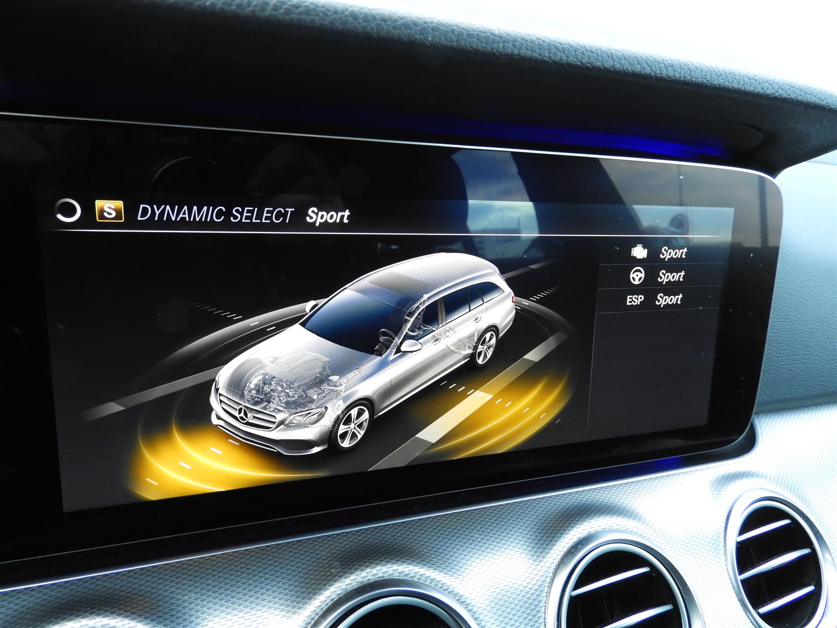Billede af Mercedes-Benz E220 d T 2,0 D Avantgarde 9G-Tronic 194HK Stc Aut.