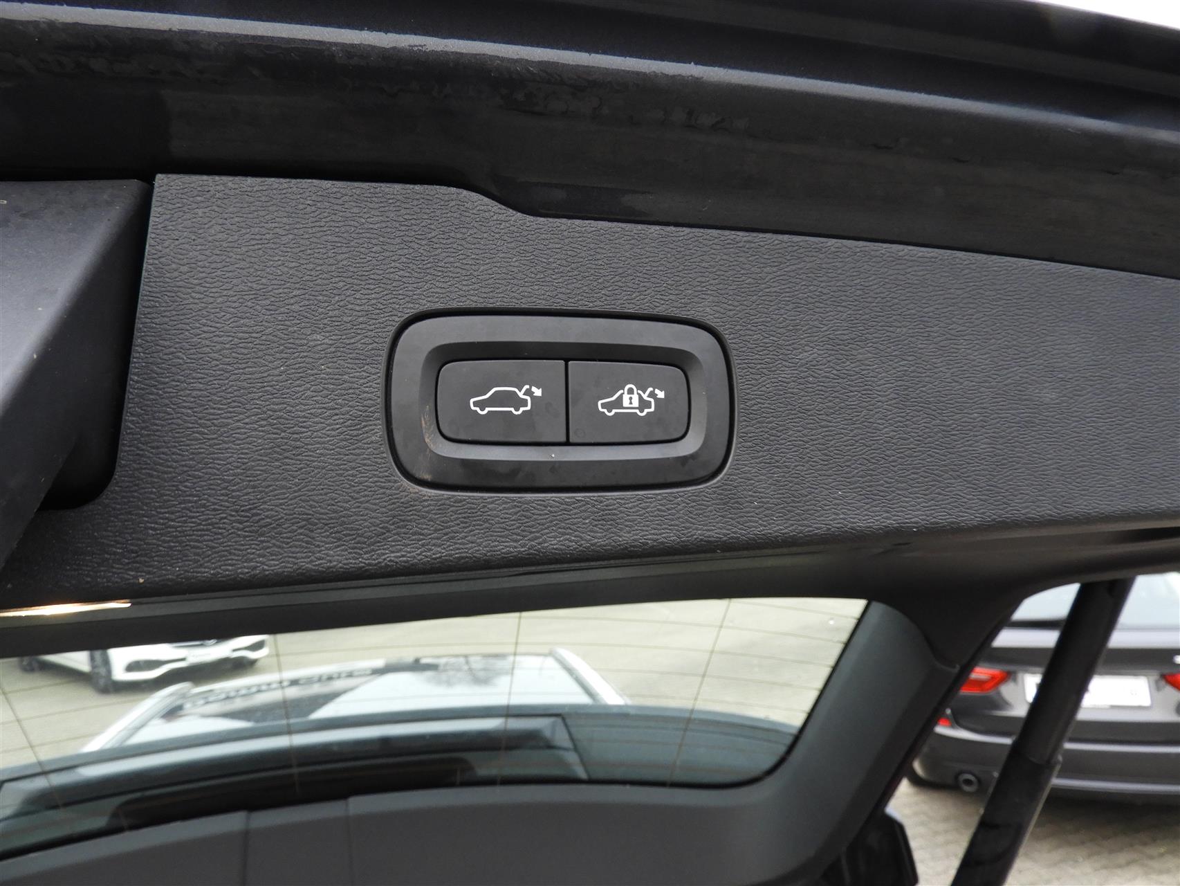 Billede af Volvo V60 2,0 D4 Inscription 190HK Stc 8g Aut.