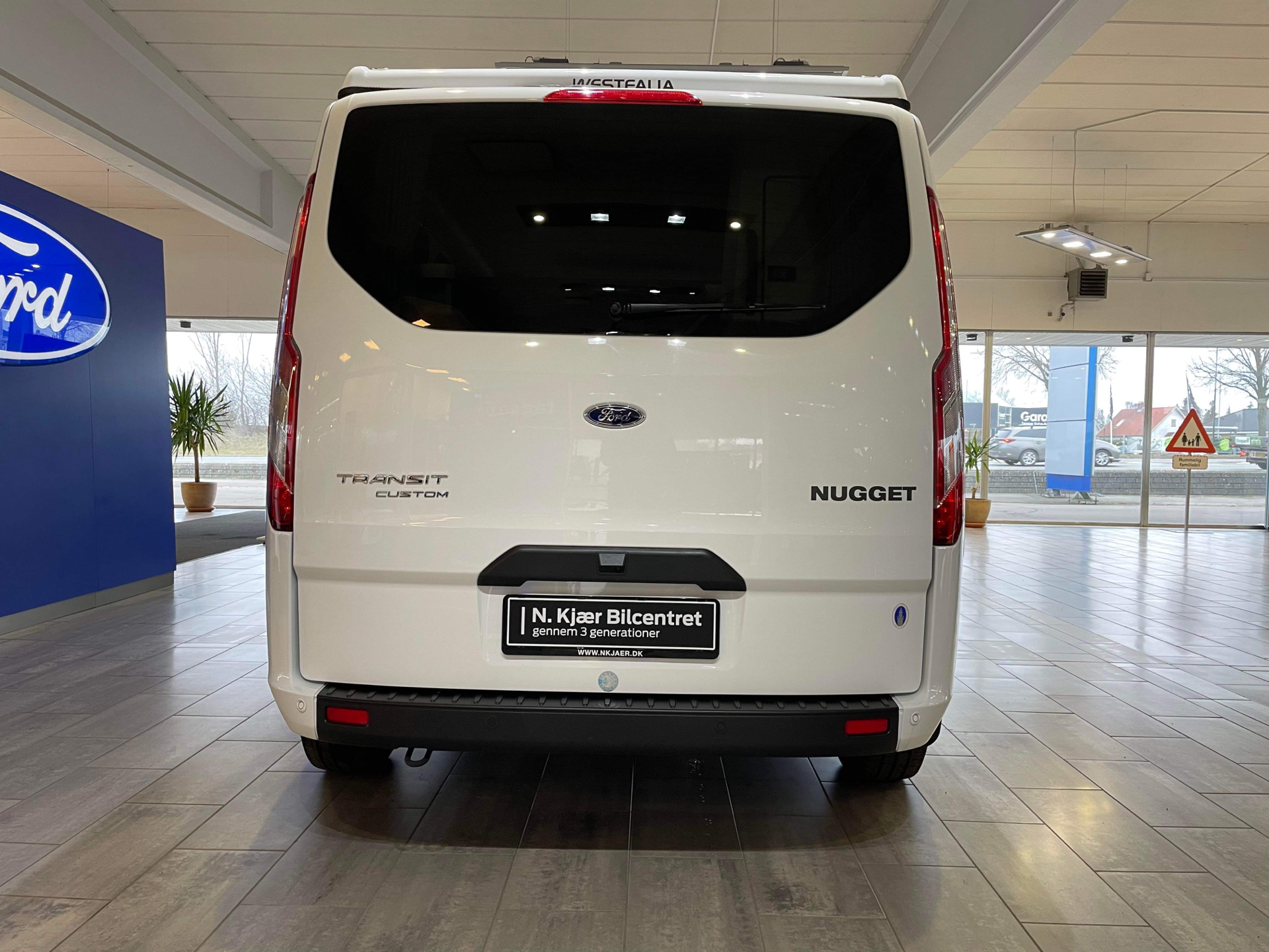 Billede af Ford Transit Custom Nugget 340 L2 2,0 TDCi 185HK 5d 6g Aut.