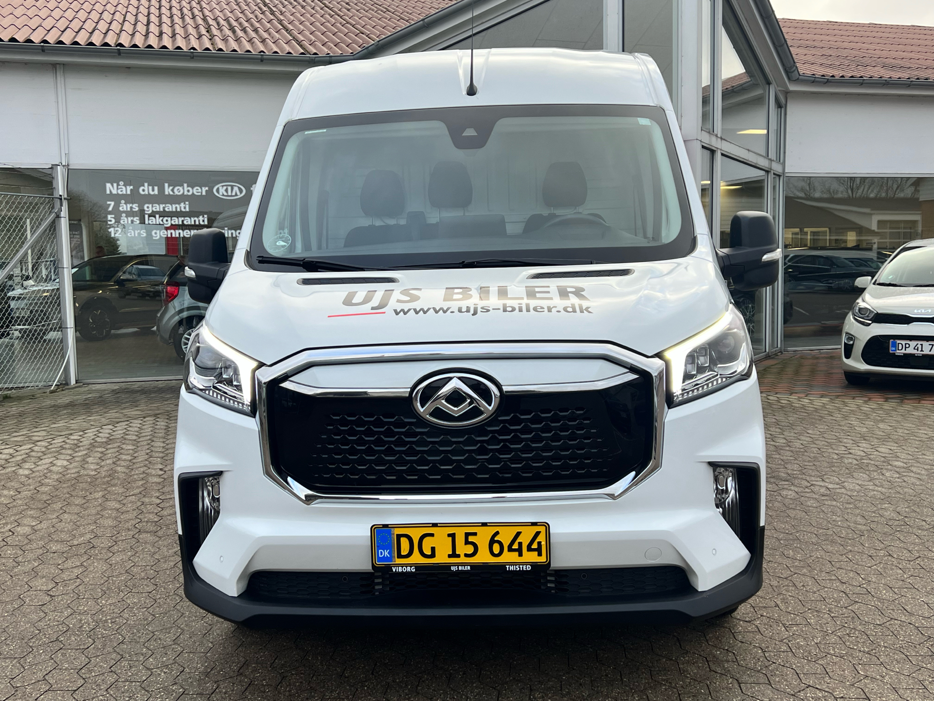 Billede af Maxus e-Deliver 9 L3H2 88,5 Kwt 2 Skydedøre 204HK Van Aut. 