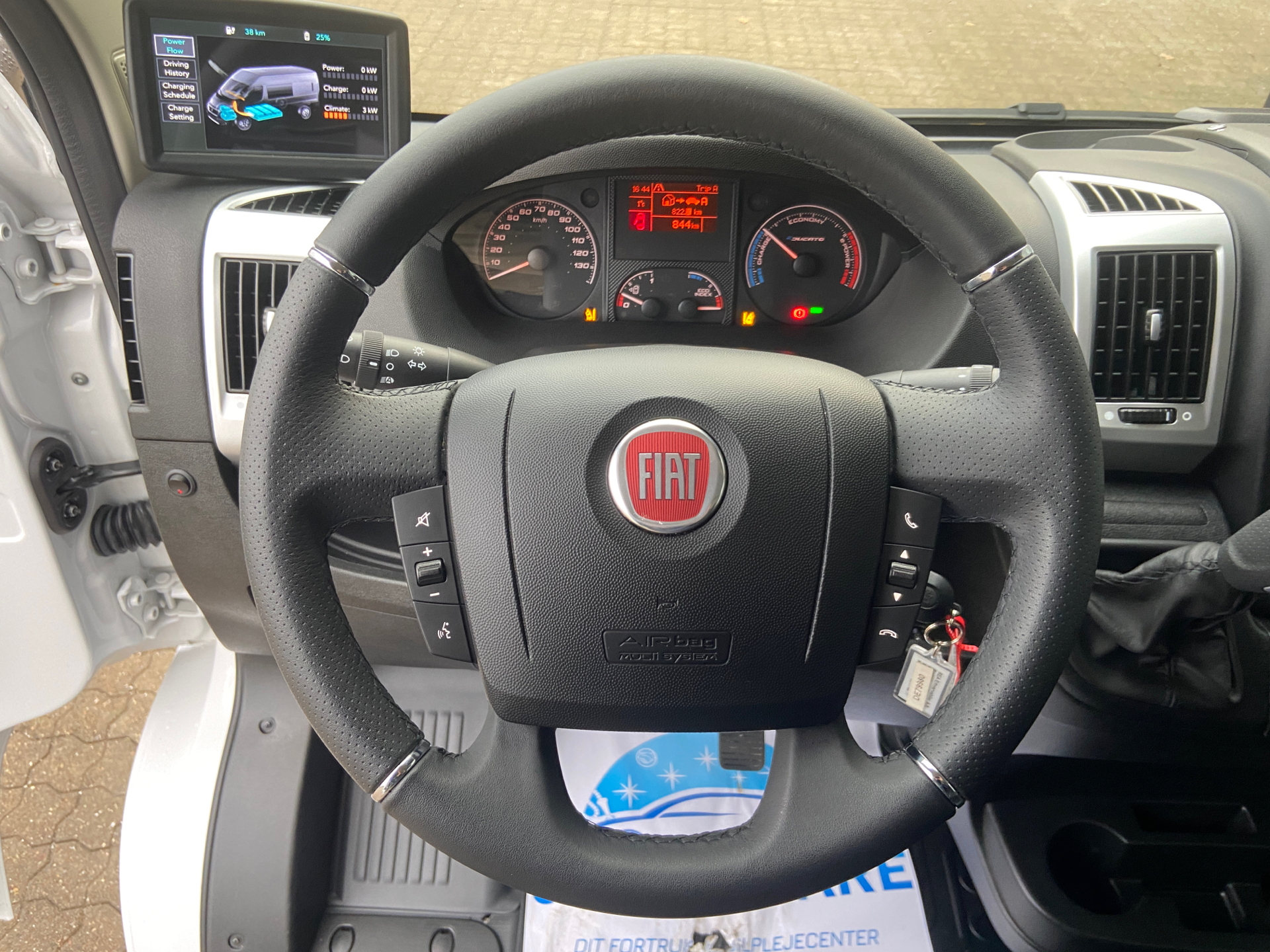 Billede af Fiat E-Ducato 35 Maxi L2H1 EL 122HK Van Aut.