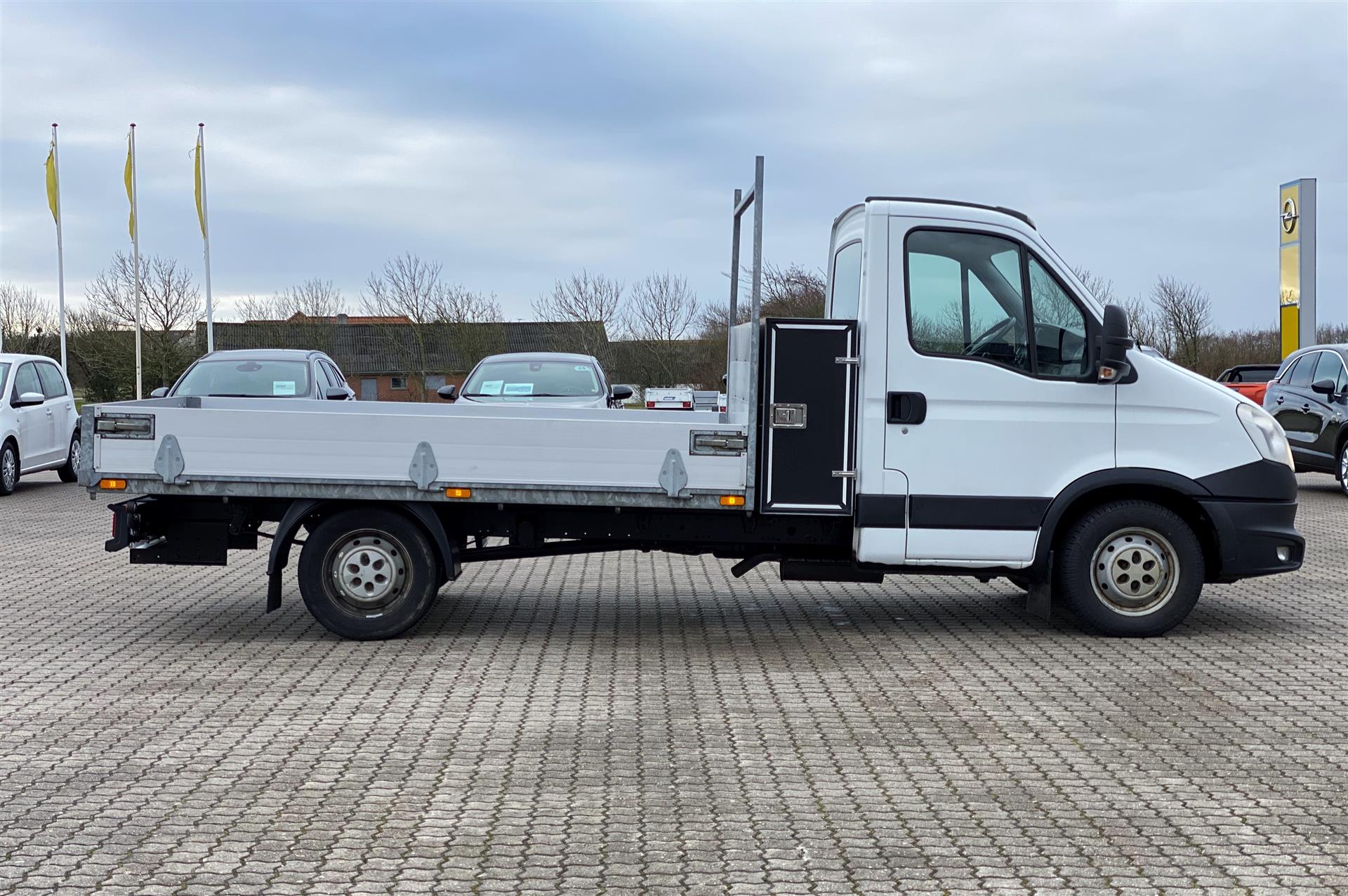 Billede af Iveco Daily 35S17L, 6-g 170HK Ladv./Chas.