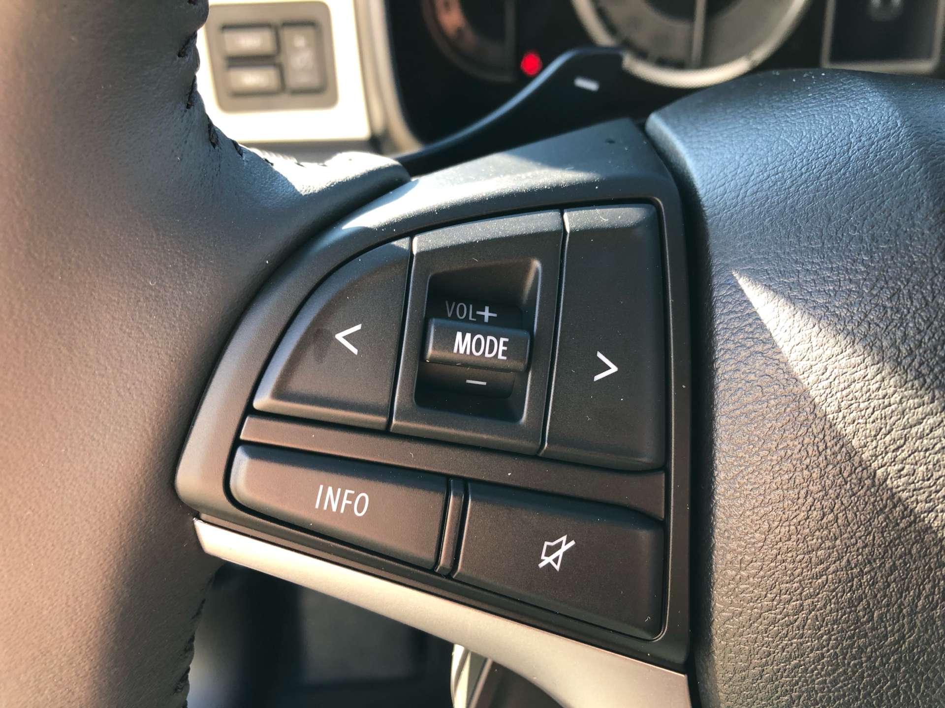 Billede af Suzuki Ignis 1,2 Dualjet  Mild hybrid Adventure Hybrid CVT 83HK 5d Aut.