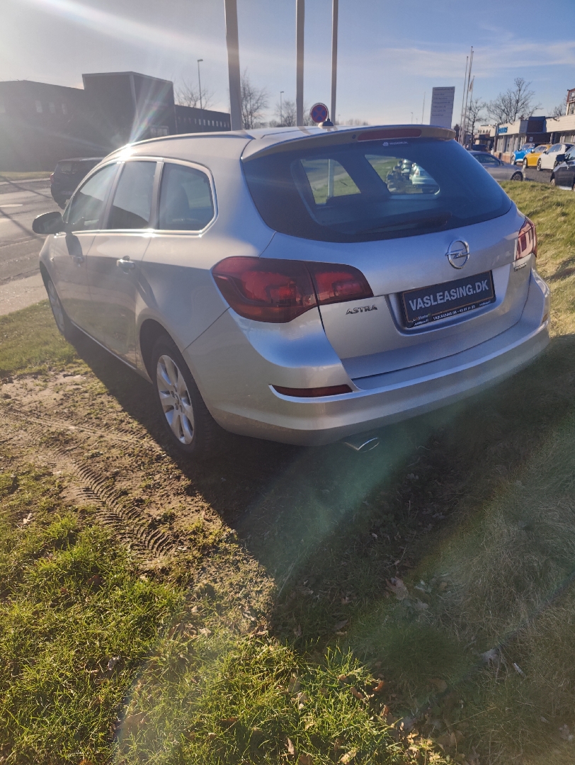 Billede af Opel Astra Sports Tourer 1,4 Turbo Sport 140HK Stc 6g
