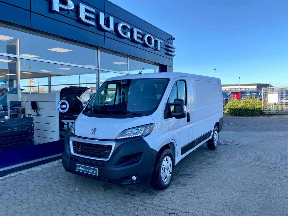Peugeot Boxer 435 L2H1 2,2 BlueHDi Premium 165HK Van 6g på lager