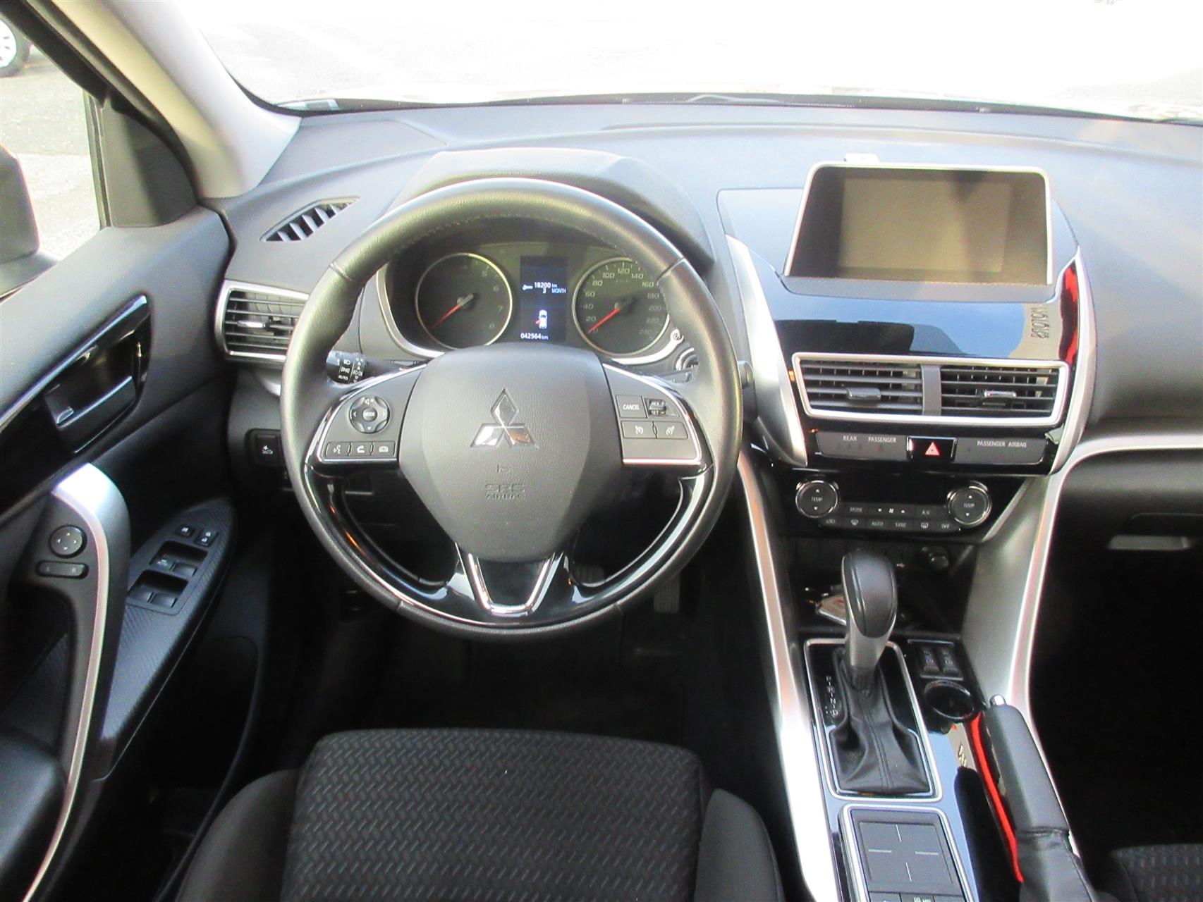 Billede af Mitsubishi Eclipse Cross 1,5 T-Mivec Invite+ CVT 163HK 5d 8g Aut.