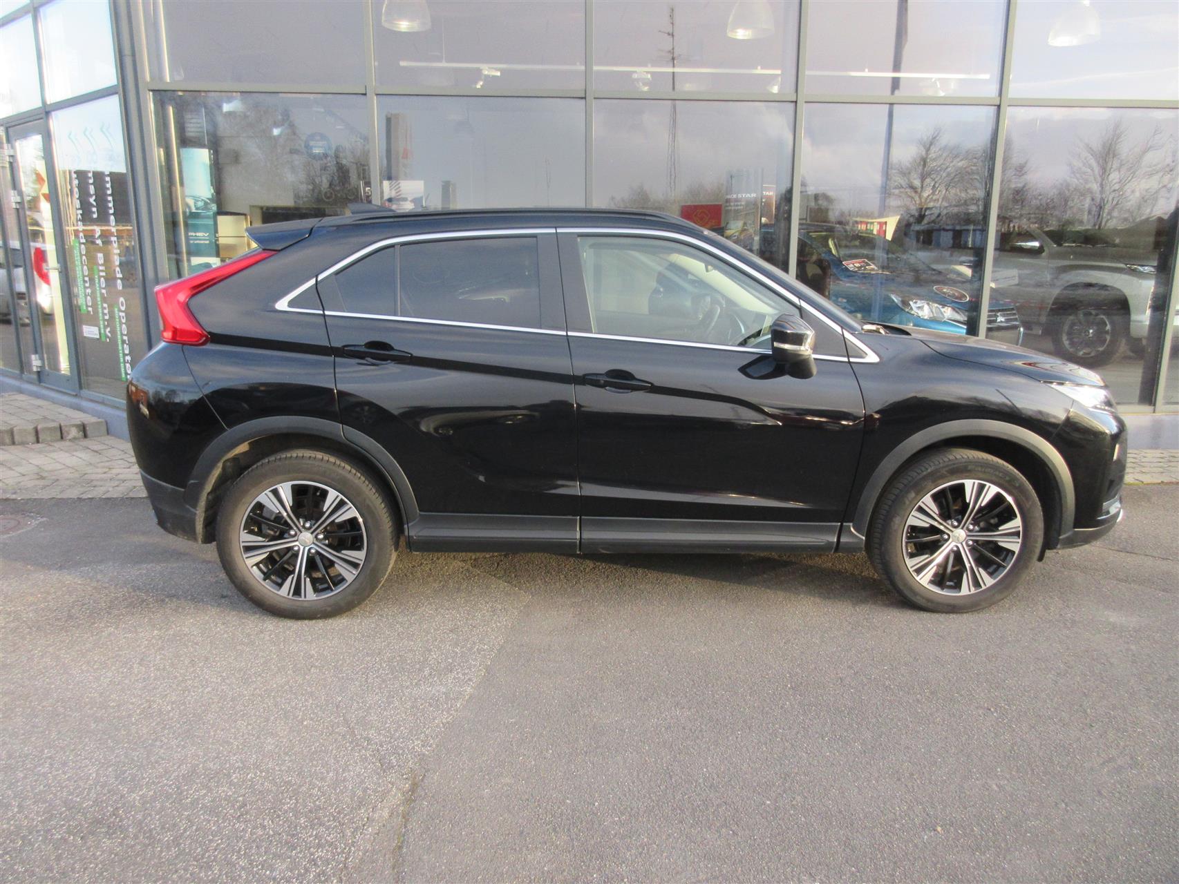 Billede af Mitsubishi Eclipse Cross 1,5 T-Mivec Invite+ CVT 163HK 5d 8g Aut.