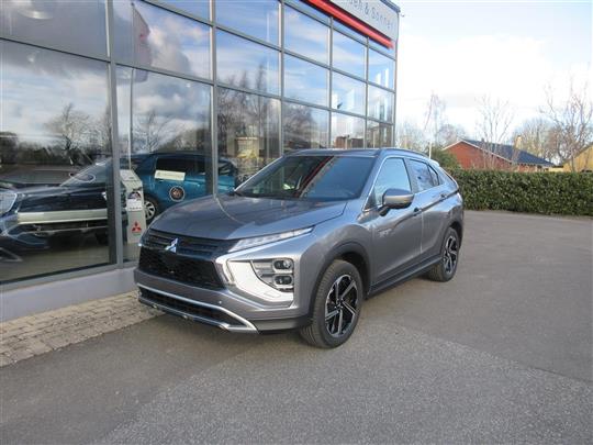 Mitsubishi Eclipse Cross 2,4 Plugin-hybrid Intense 4WD 188HK 5d Trinl. Gear