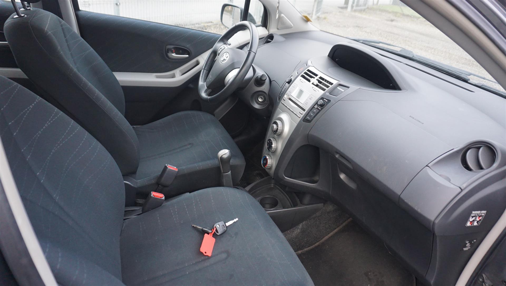 Billede af Toyota Yaris 1,4 D-4D Linea Luna 90HK 5d