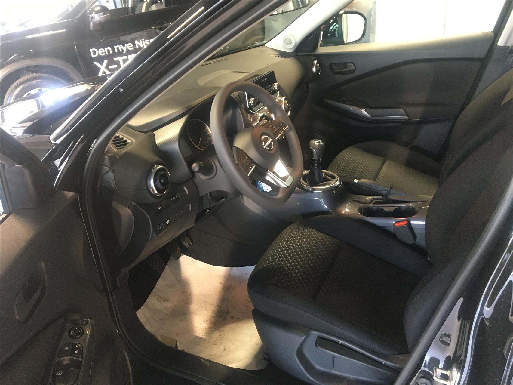 Billede af Nissan Juke 1,0 Dig-T Visia 114HK 5d 6g