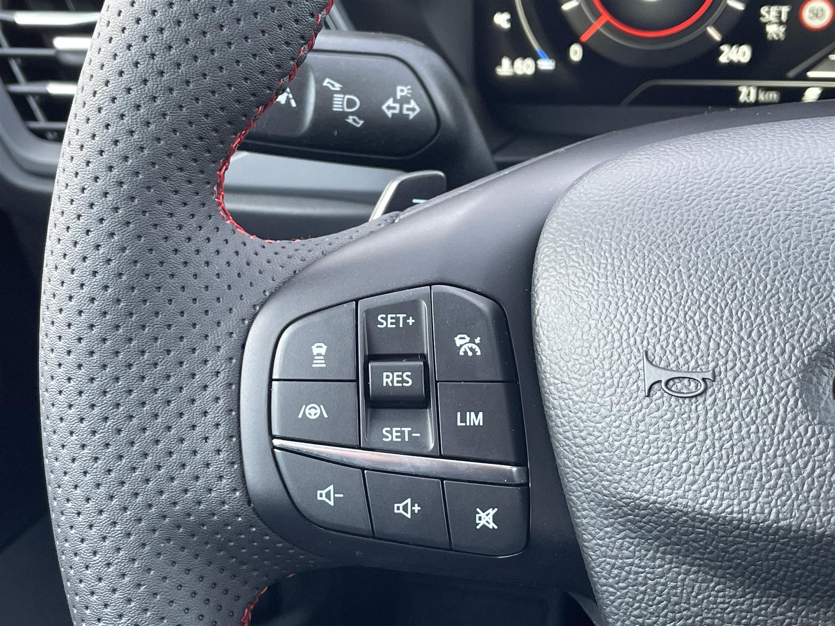 Billede af Ford Focus 1,0 EcoBoost Hybrid ST-Line X DCT 155HK 5d 7g Aut.