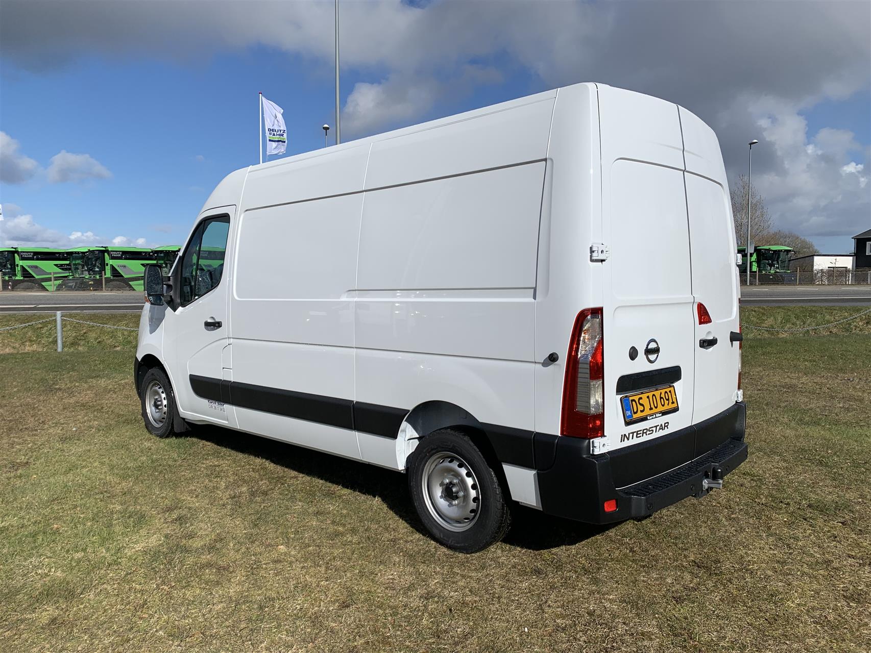 Billede af Nissan Interstar L2H2 2,0 DCi N-Connecta 150HK Van 6g