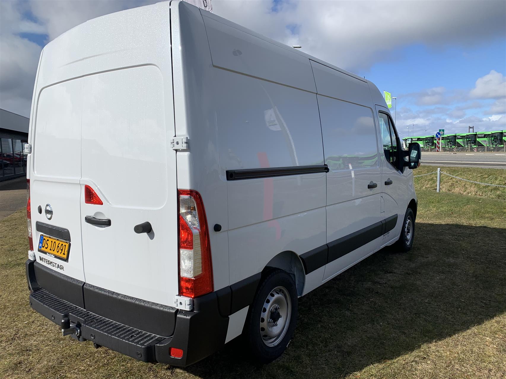 Billede af Nissan Interstar L2H2 2,0 DCi N-Connecta 150HK Van 6g