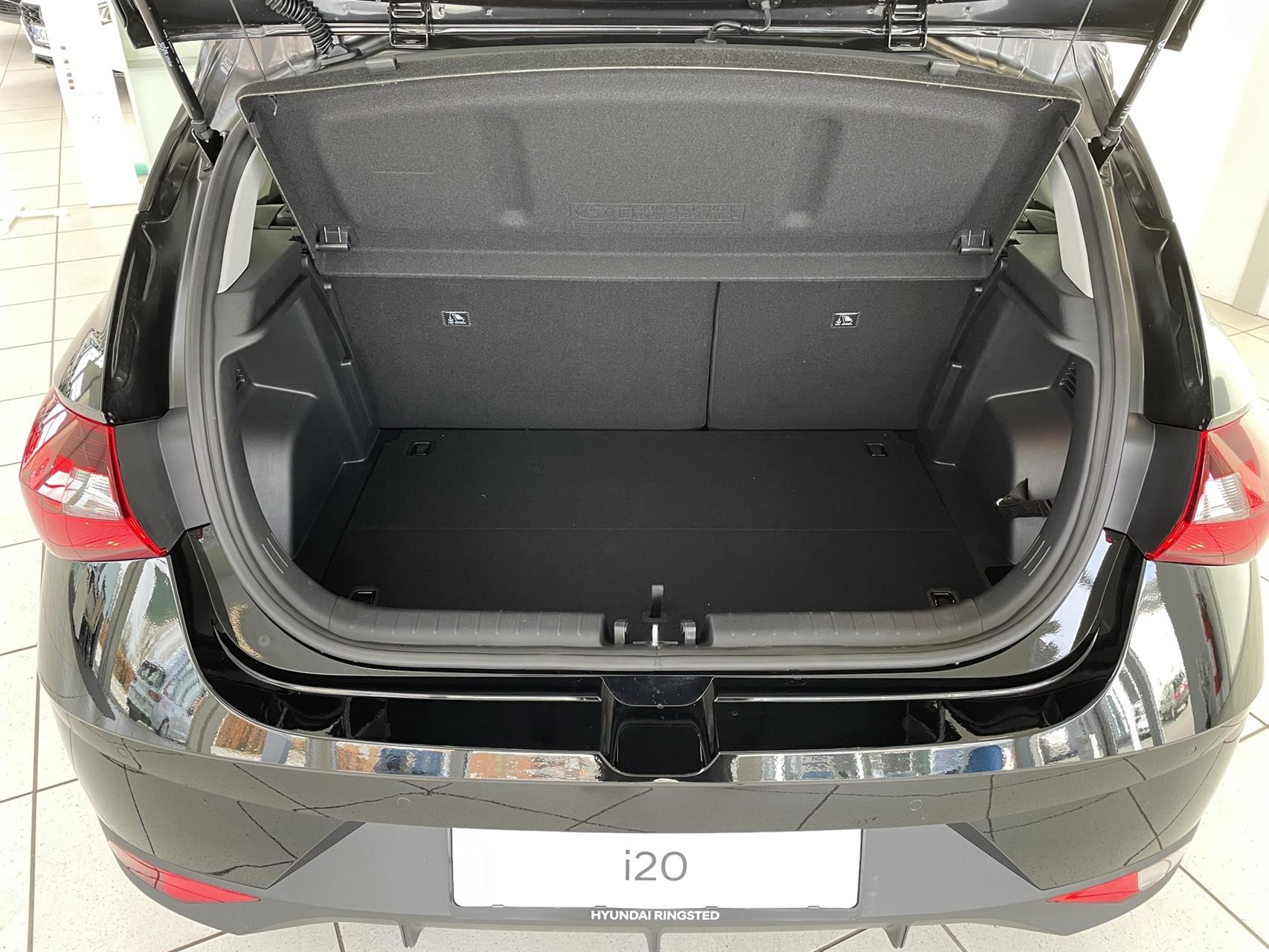 Billede af Hyundai i20 1,0 T-GDI Essential Komfort DCT 100HK 5d 7g Aut.
