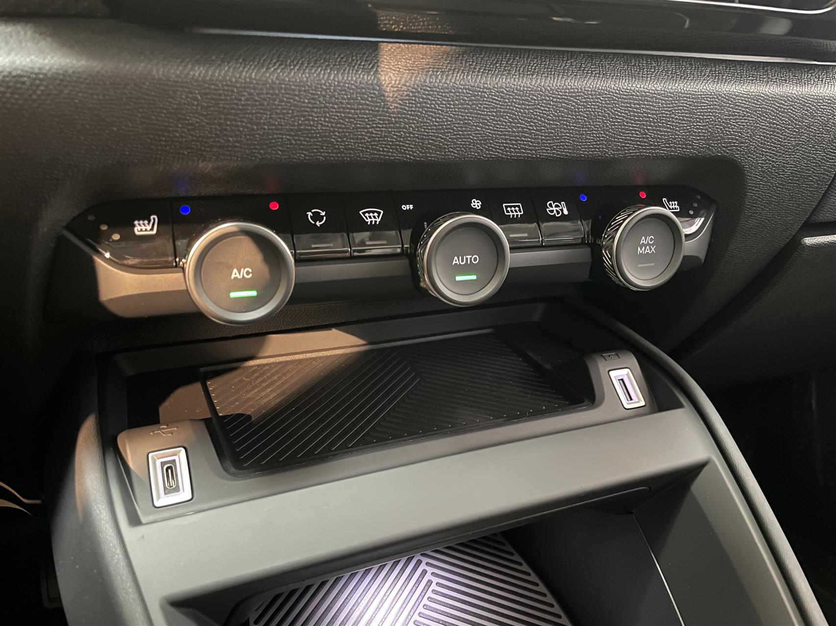 Billede af Citroën e-C4 EL Palais Sky 136HK 5d Aut.