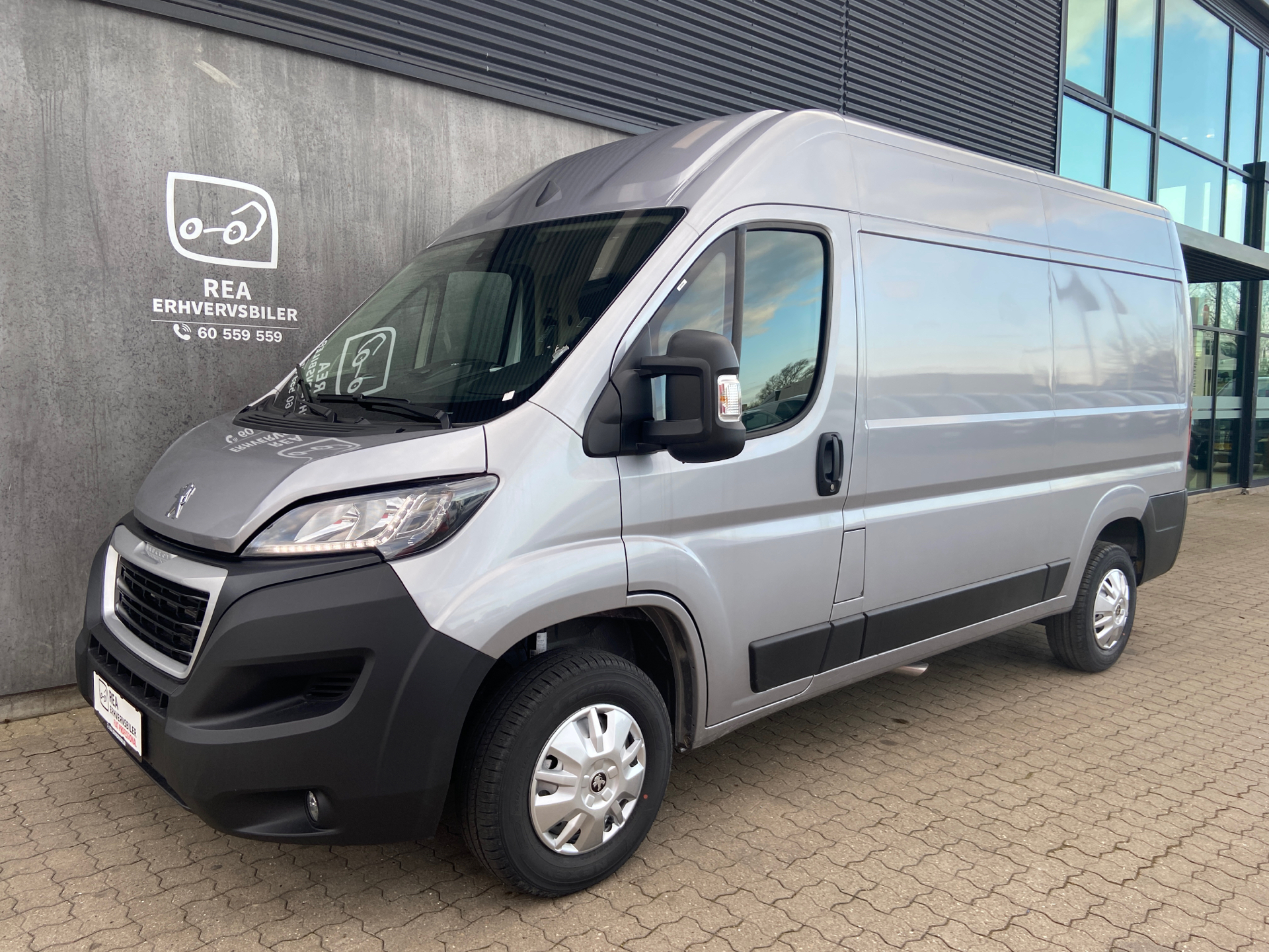 Billede af Peugeot Boxer 333 L2H2 2,2 BlueHDi Premium 140HK Van 6g