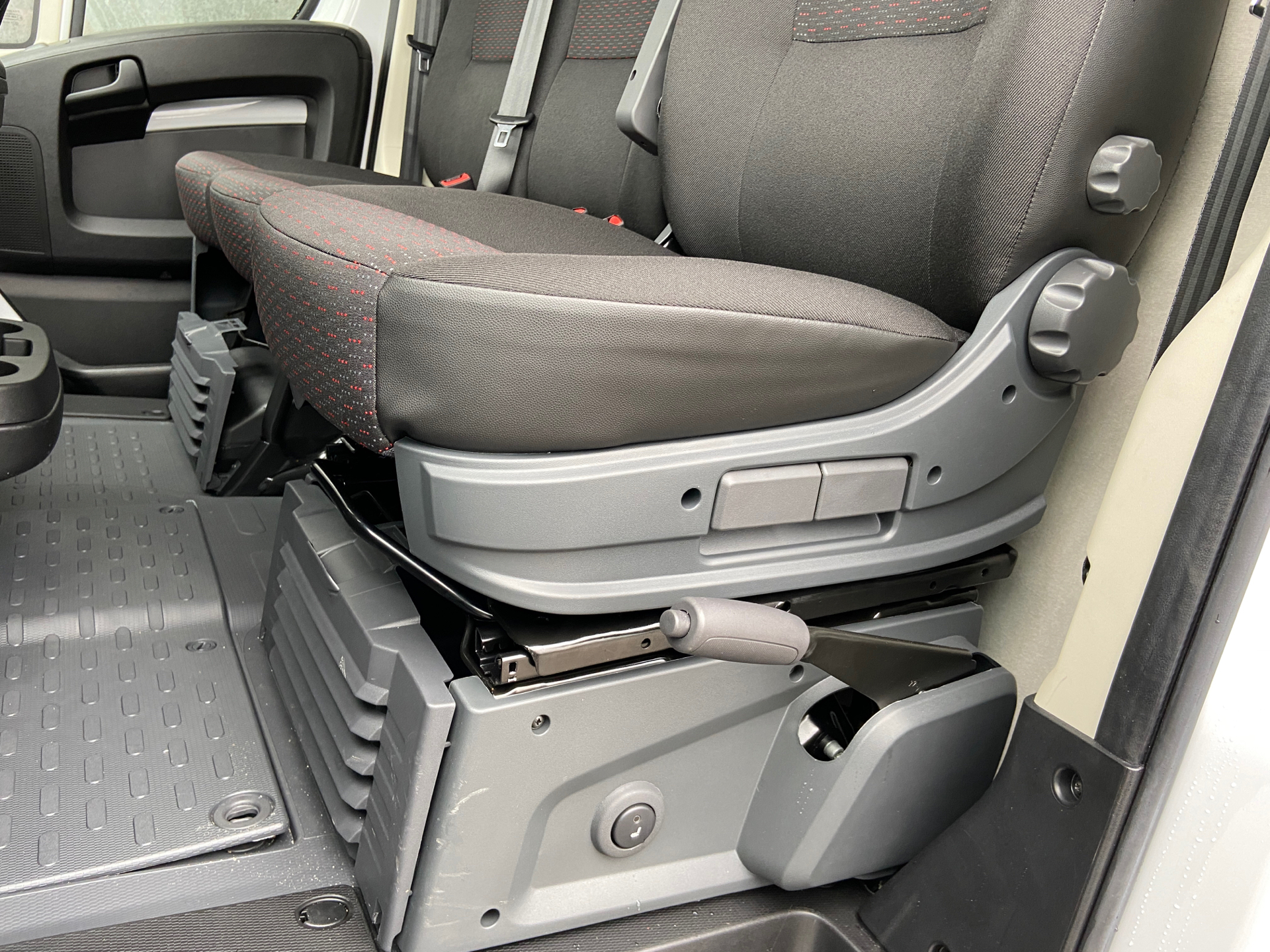 Billede af Peugeot Boxer 333 L3H2 2,2 BlueHDi Premium 140HK Van 6g