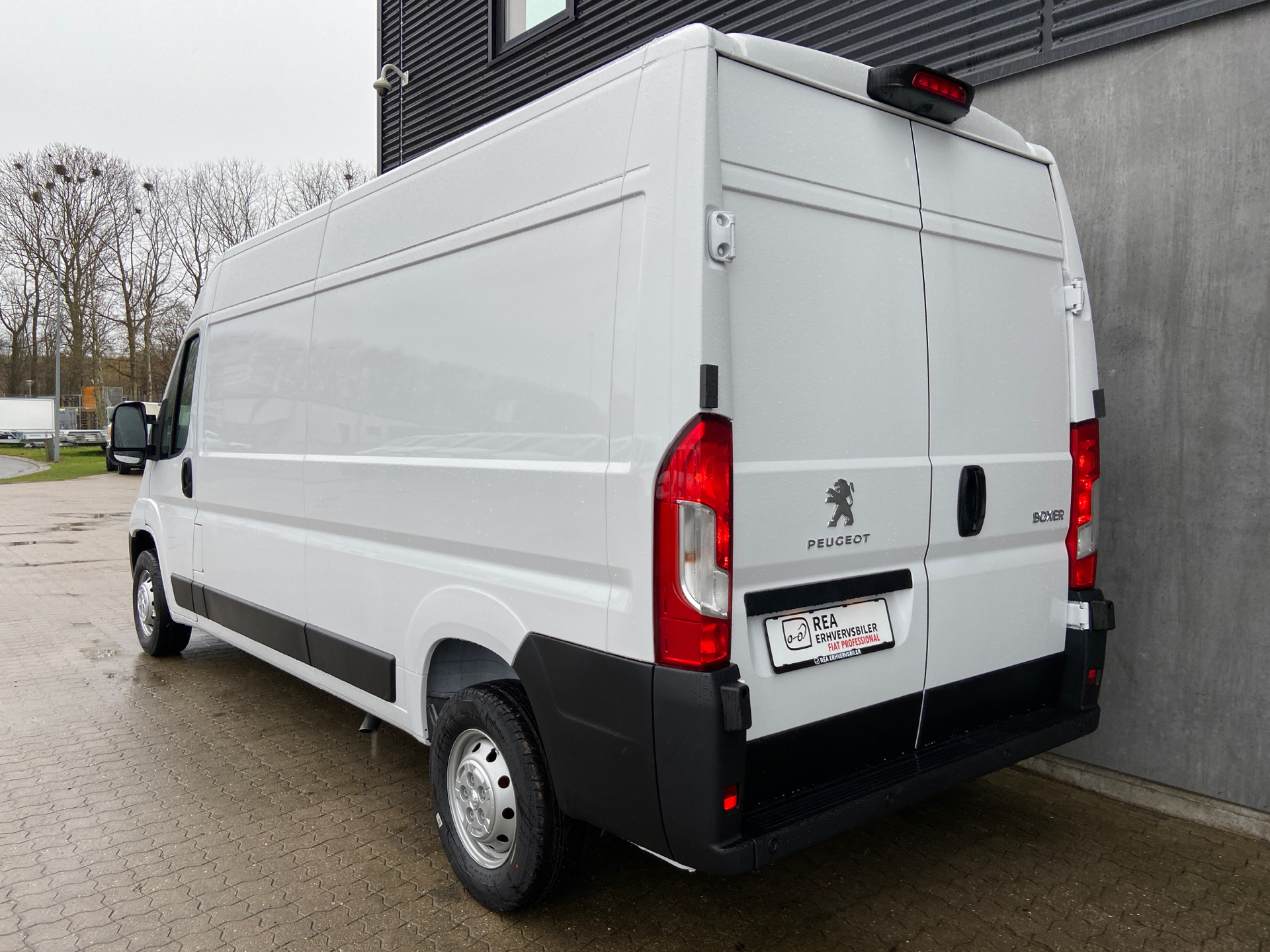 Billede af Peugeot Boxer 335 L3H2 2,2 BlueHDi Premium 140HK Van 6g