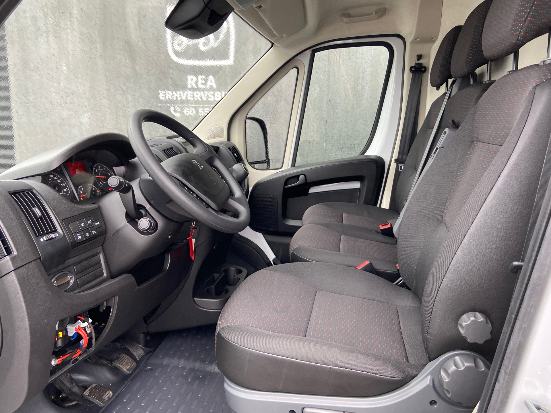 Billede af Peugeot Boxer 335 L3H2 2,2 BlueHDi Premium 140HK Van 6g