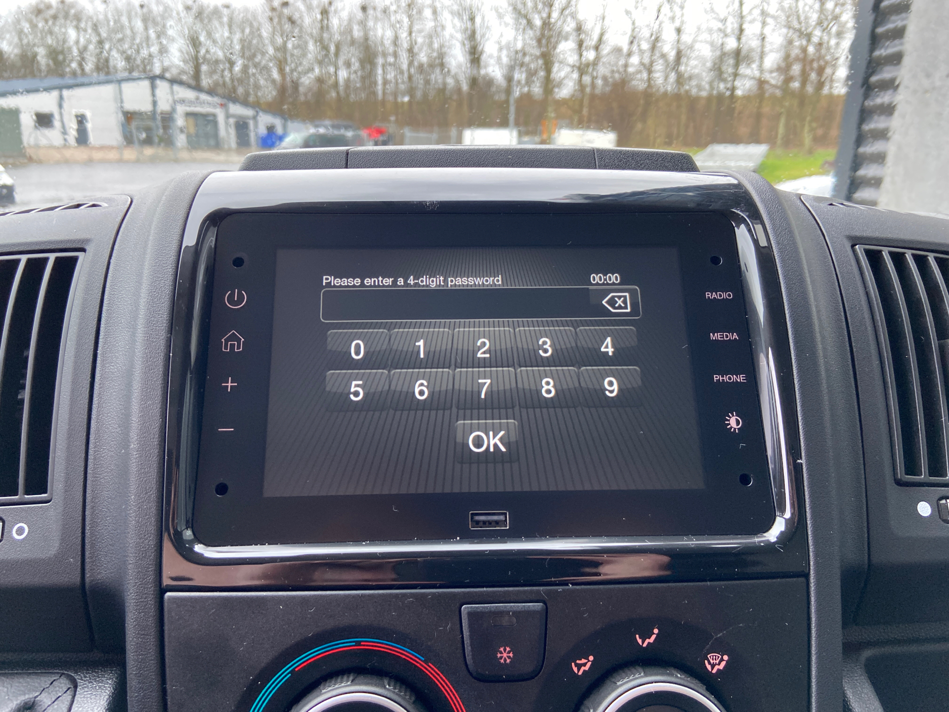 Billede af Peugeot Boxer 335 L3H2 2,2 BlueHDi Premium 140HK Van 6g