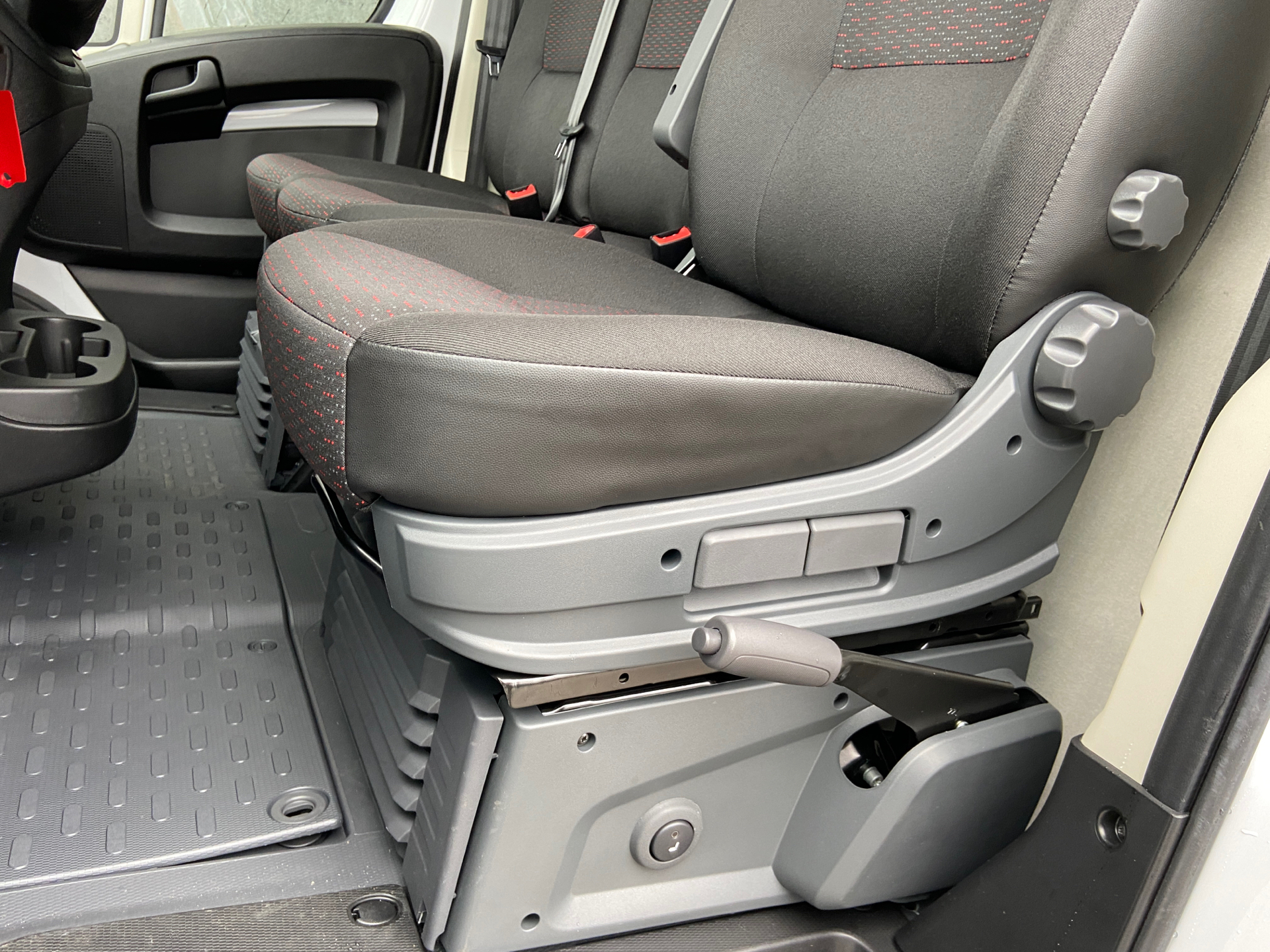 Billede af Peugeot Boxer 335 L3H2 2,2 BlueHDi Premium 140HK Van 6g