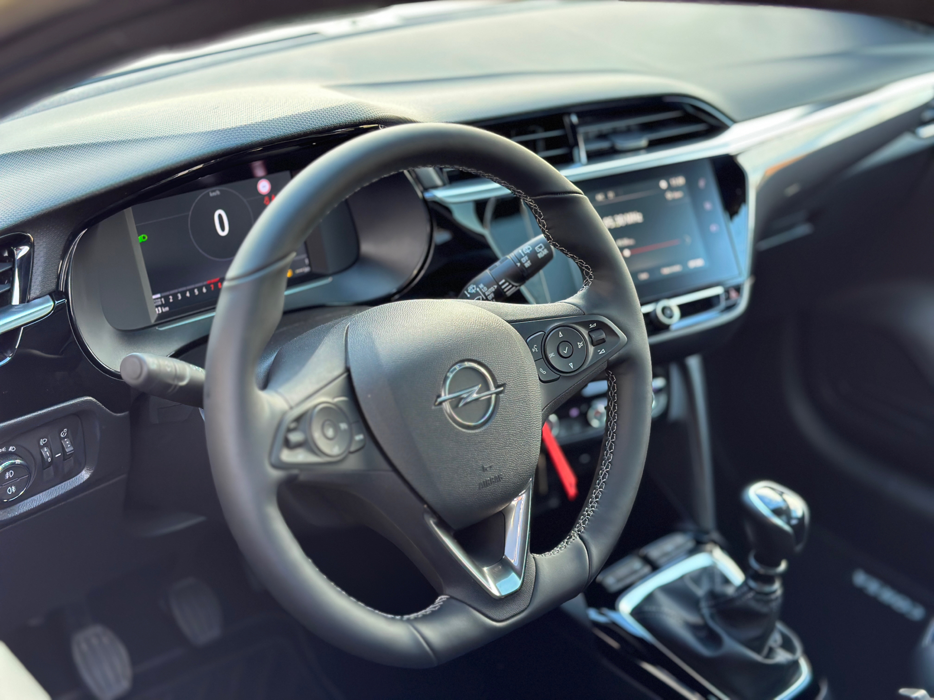 Billede af Opel Corsa 1,2 PureTech Elegance Sky 100HK 5d 6g