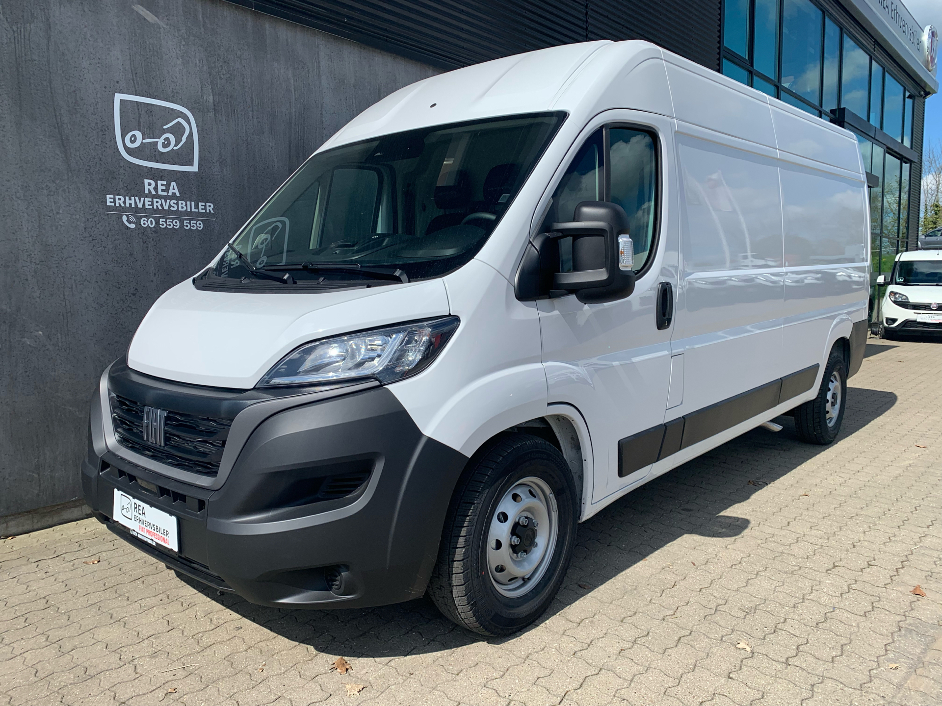 Billede af Fiat Ducato 35 L3H2 2,3 MJT Professional Plus 140HK Van 9g Aut.