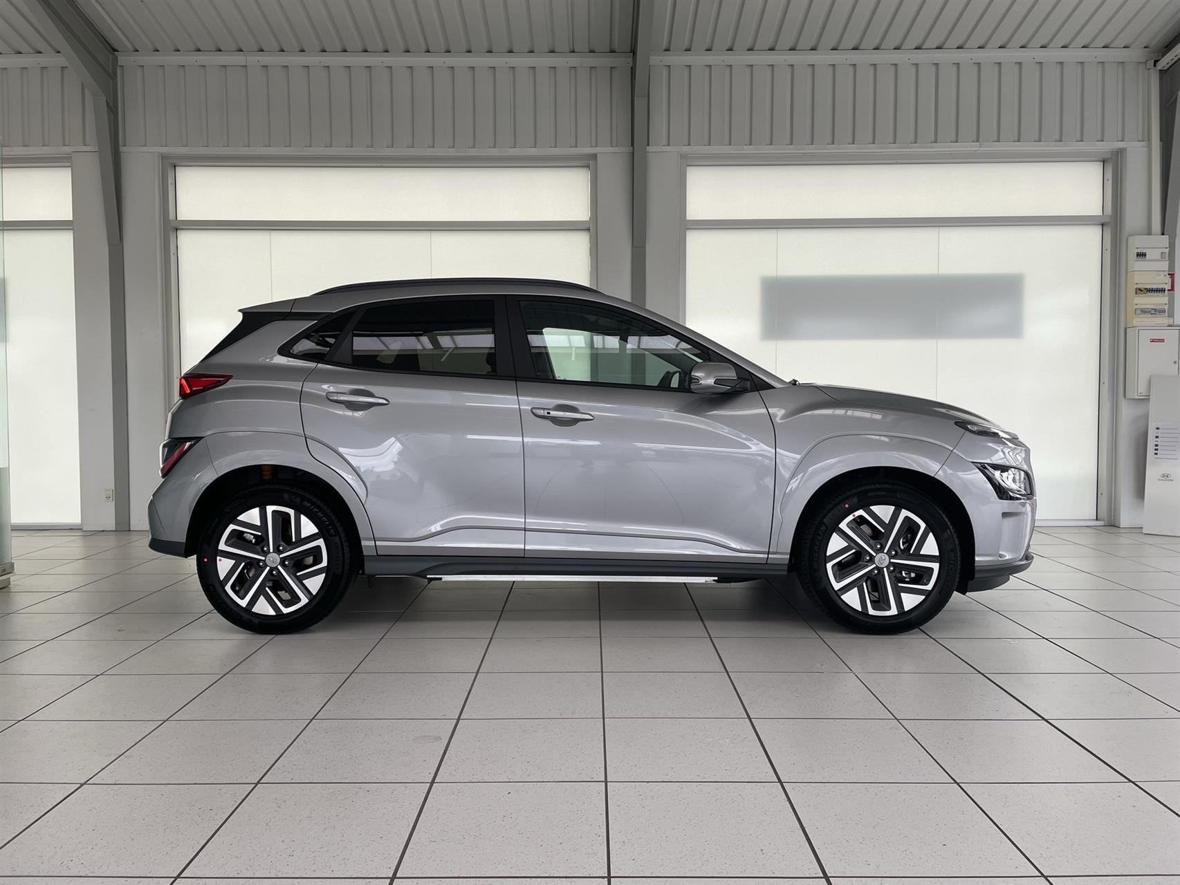 Hyundai Kona EL Essential 204HK 5d Trinl. Gear