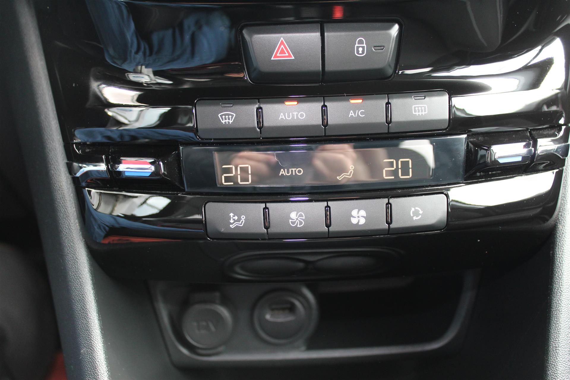 Billede af Peugeot 208 1,5 BlueHDi Emotion 100HK 5d