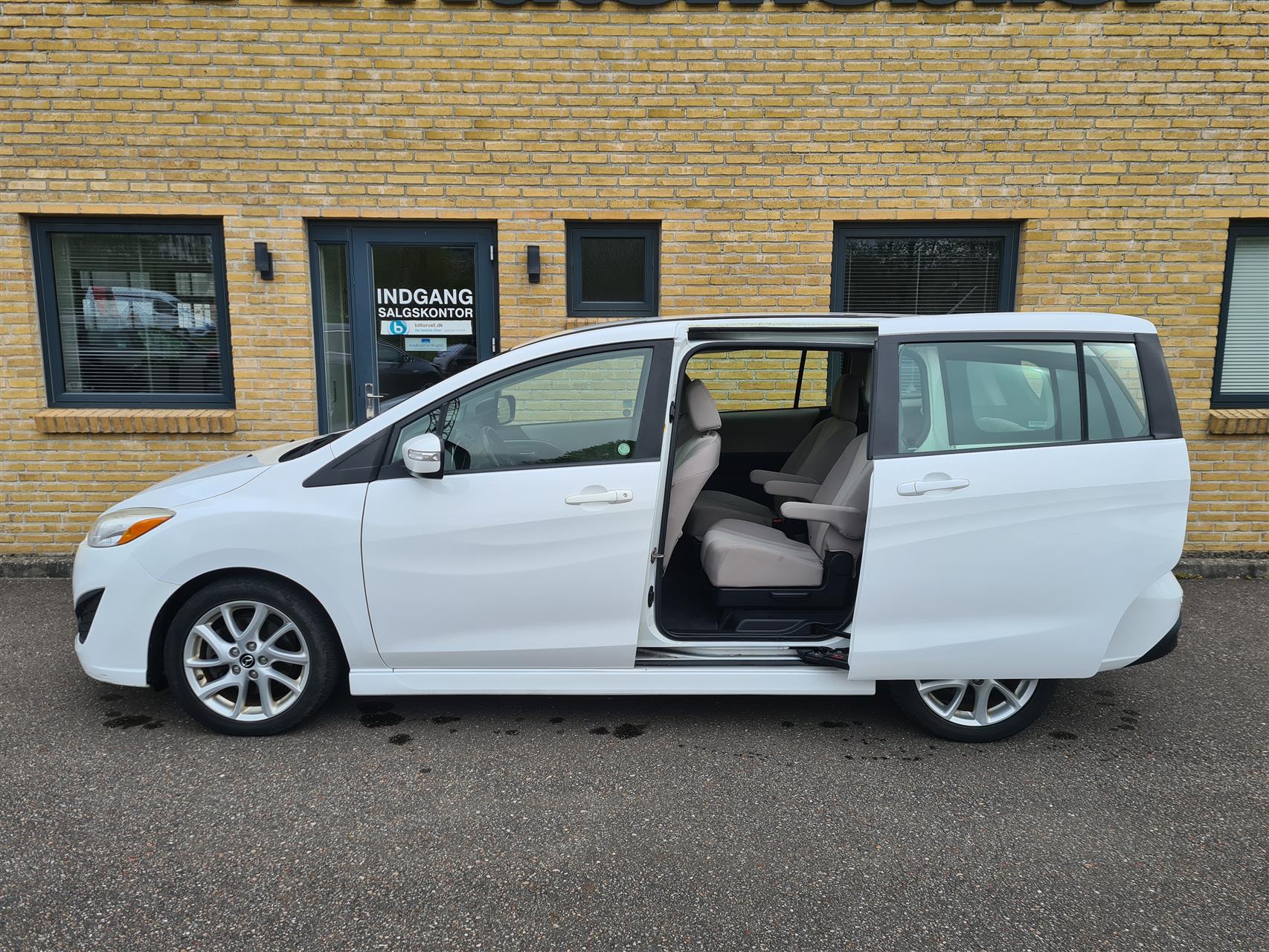 Billede af Mazda 5 2,5 Comfort 6 Pers. 159HK 6g Aut.