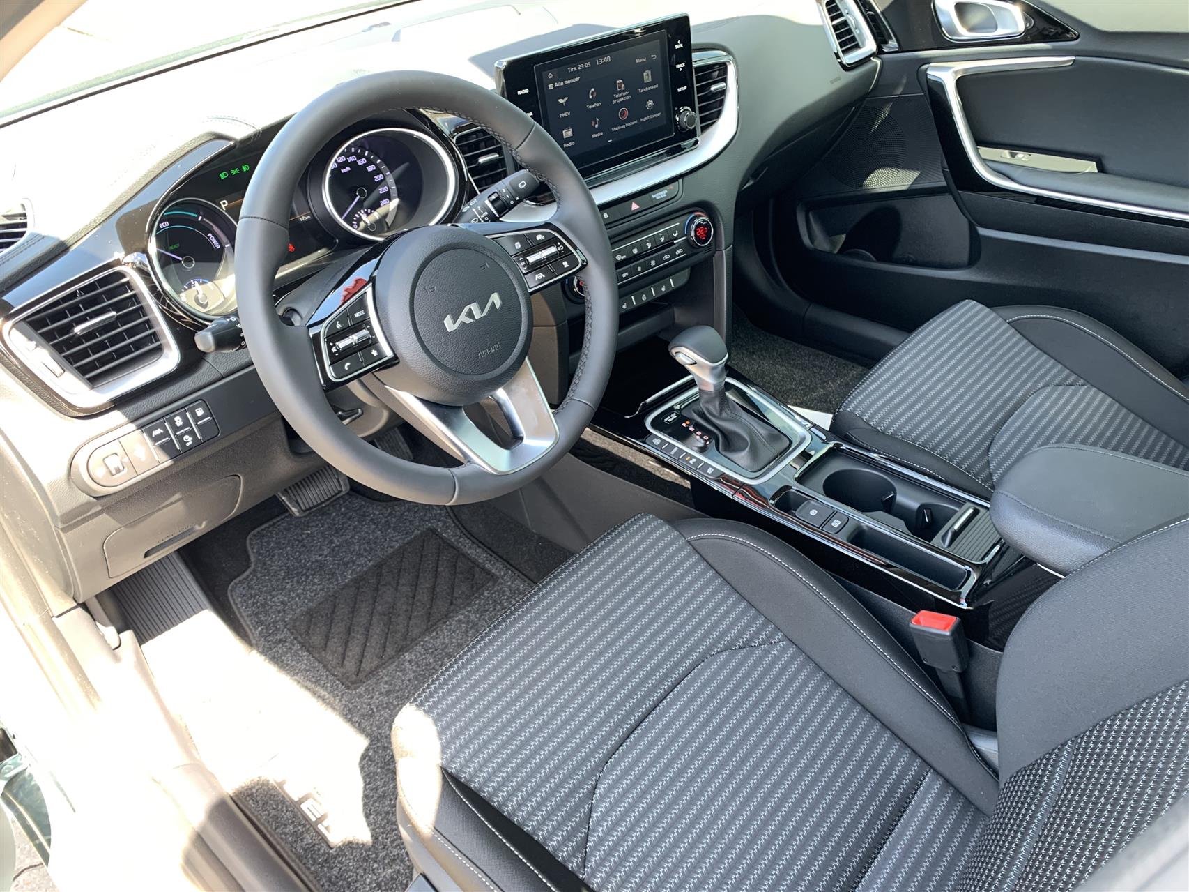 Billede af Kia Ceed SW 1,6 GDI PHEV  Plugin-hybrid Prestige DCT 141HK Stc 6g Aut.