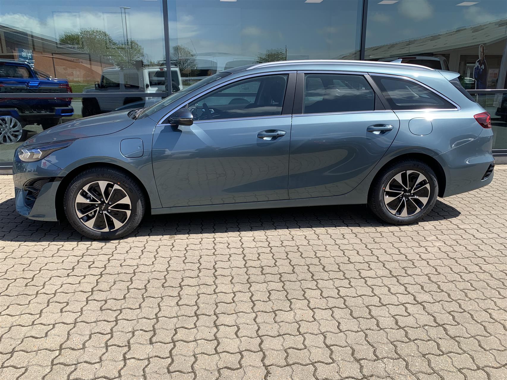Billede af Kia Ceed SW 1,6 GDI PHEV  Plugin-hybrid Prestige DCT 141HK Stc 6g Aut.