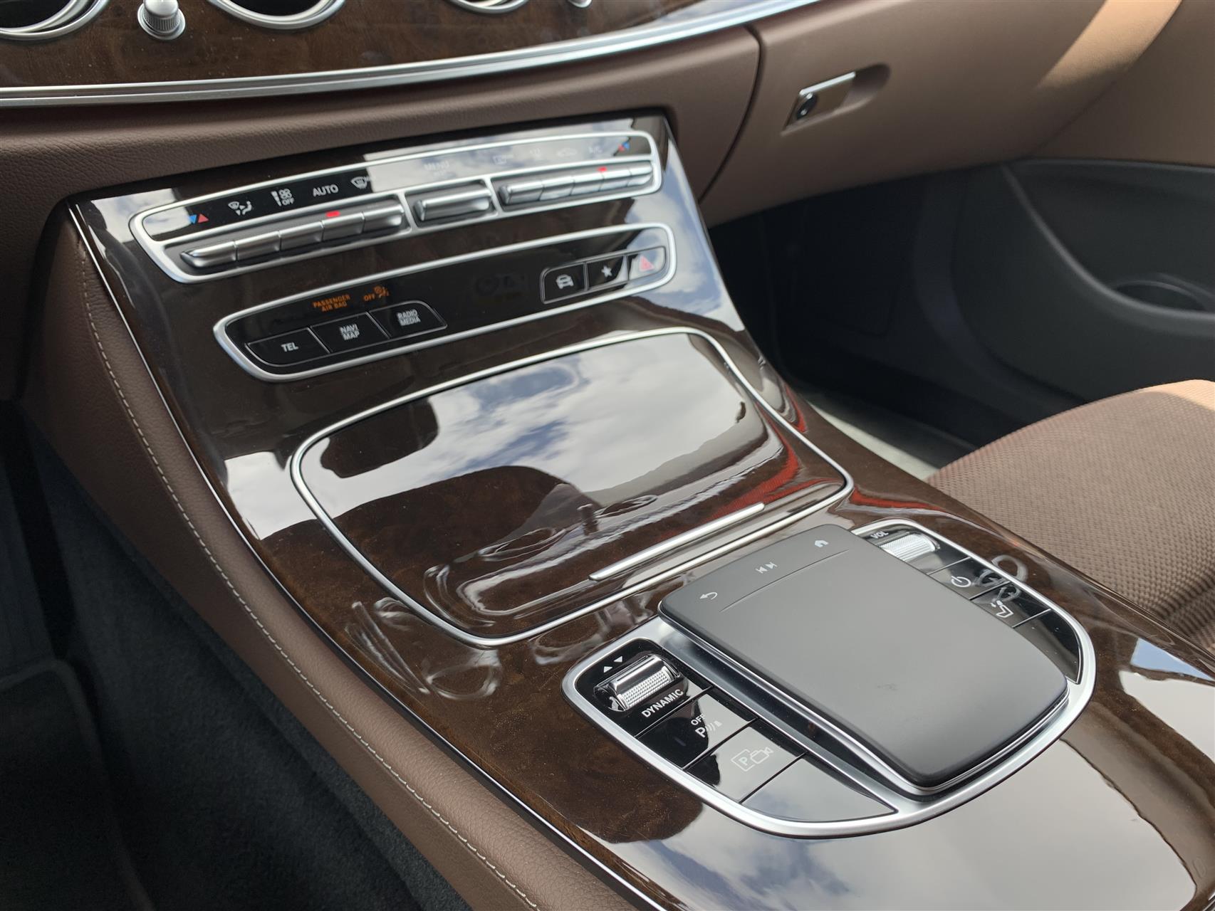 Billede af Mercedes-Benz E300 e T 2,0 Plugin-hybrid Avantgarde 9G-Tronic 320HK Stc 9g Aut.