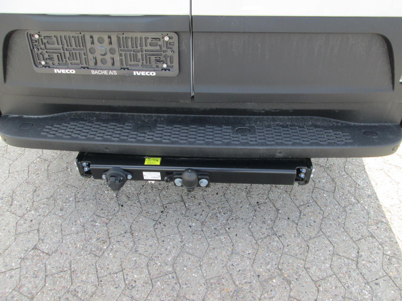 Billede af Iveco Daily 35S18 12m3 3,0 D 180HK Van 8g Aut.